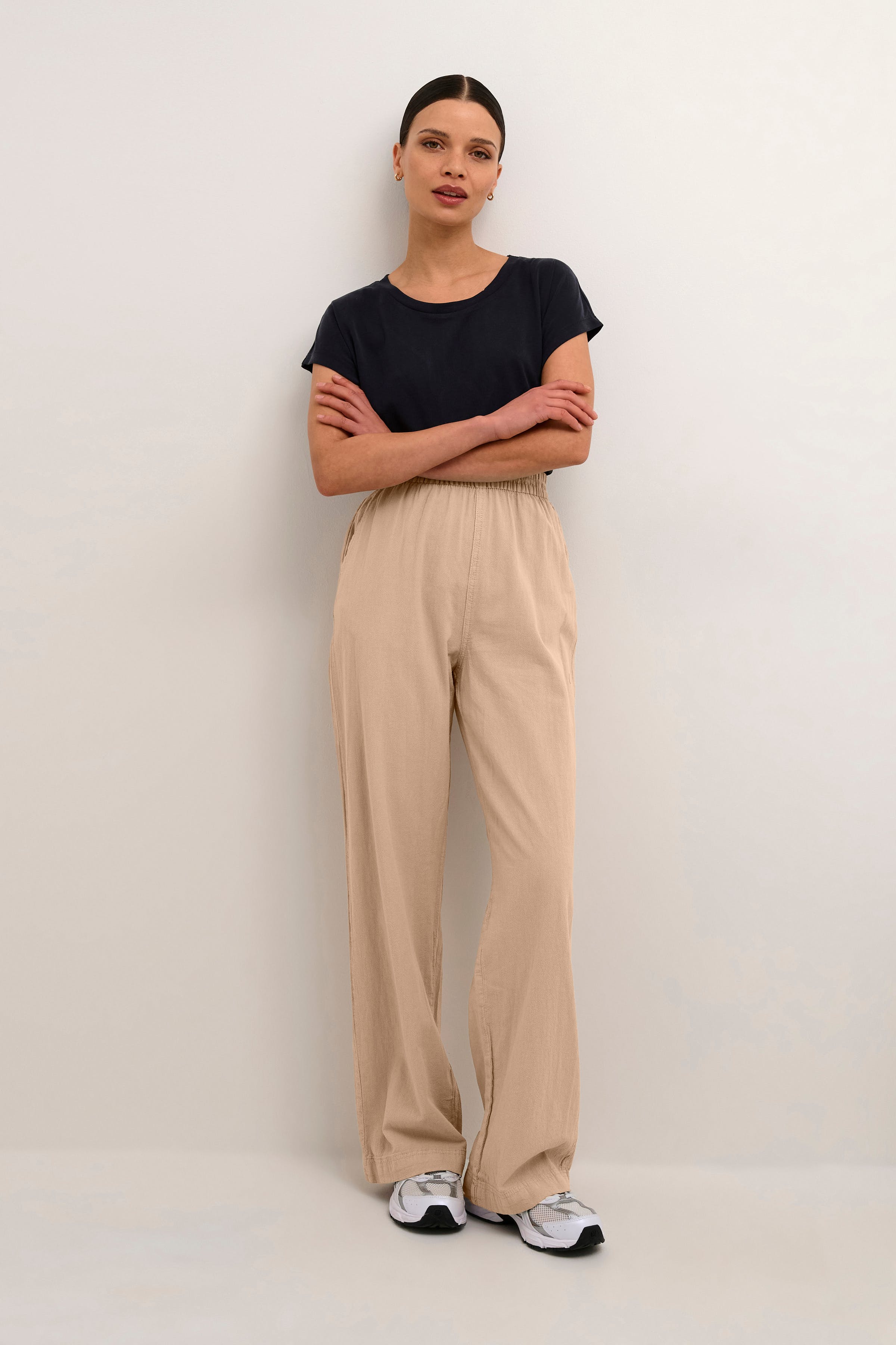 KAnaya Trousers LOOKBOOK DETAIL 10507661-101239
