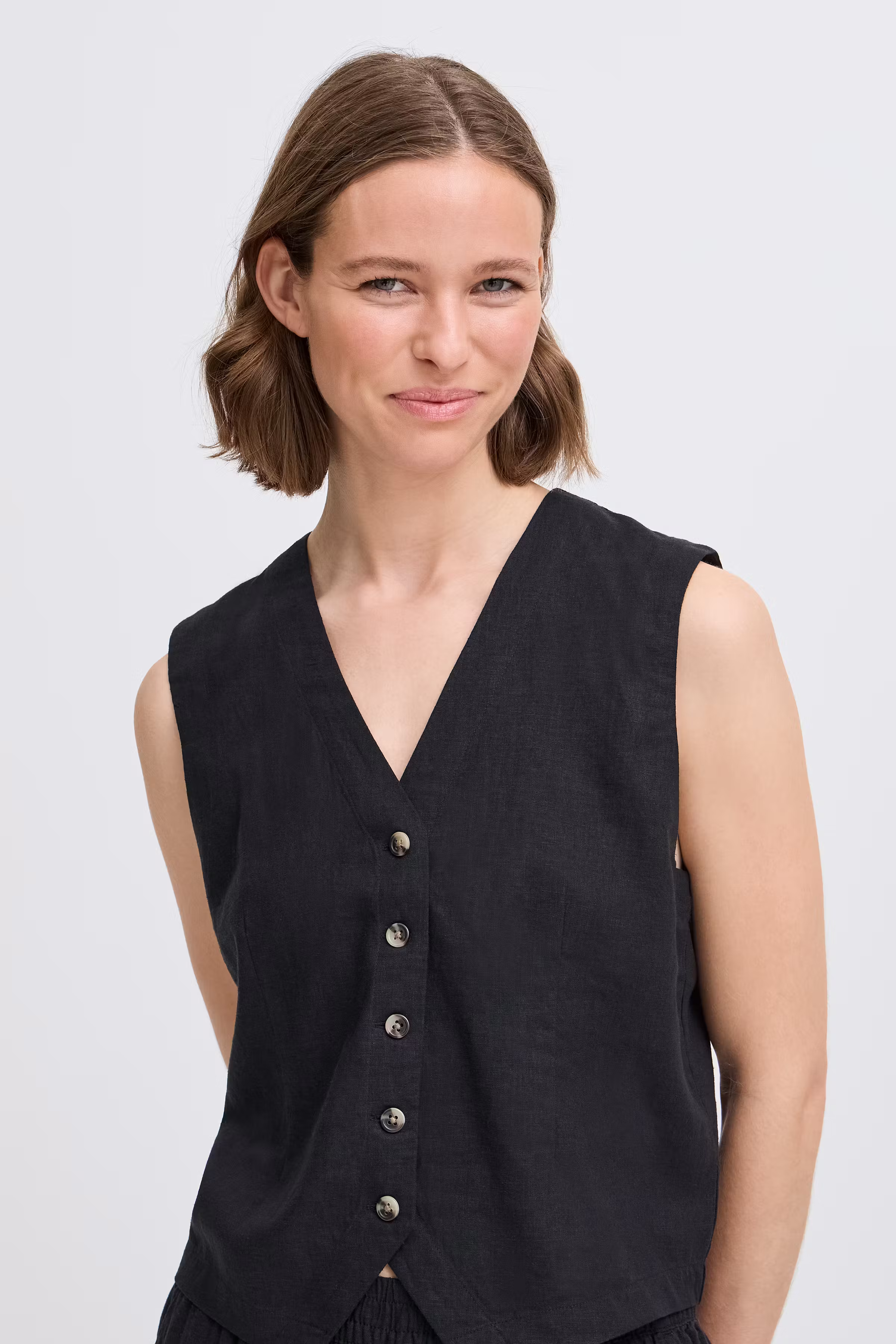 BYFALAKKA Waistcoat LOOKBOOK DETAIL 20816601-200451