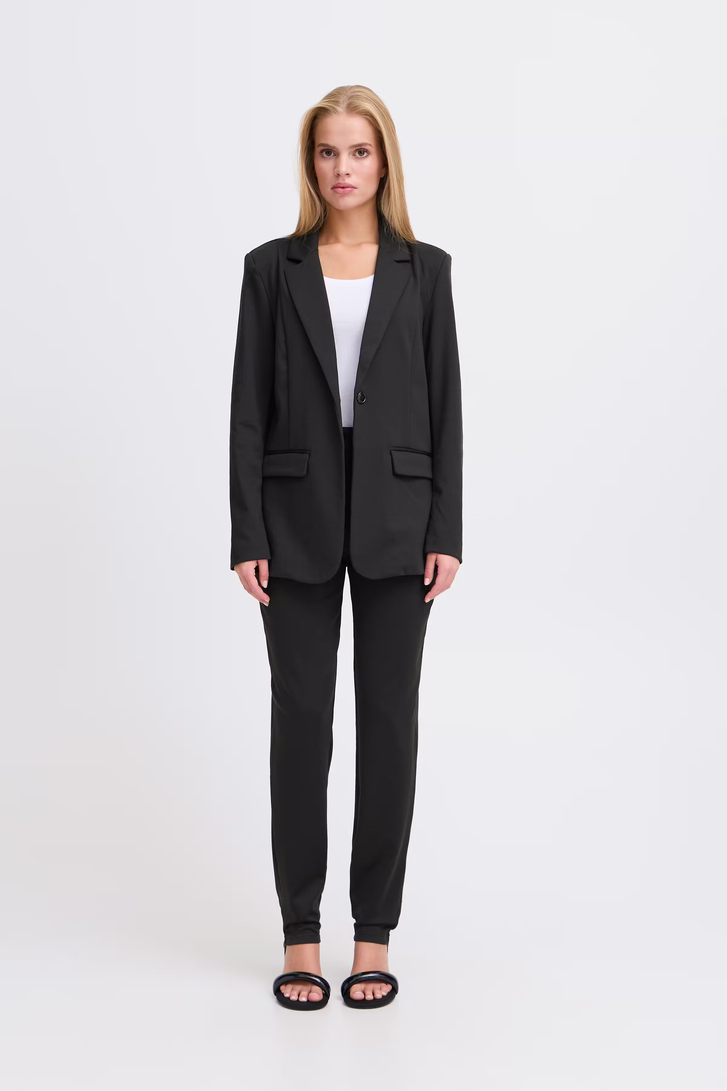 IHKATE LONG Blazer LOOKBOOK FRONT 20121368-194008