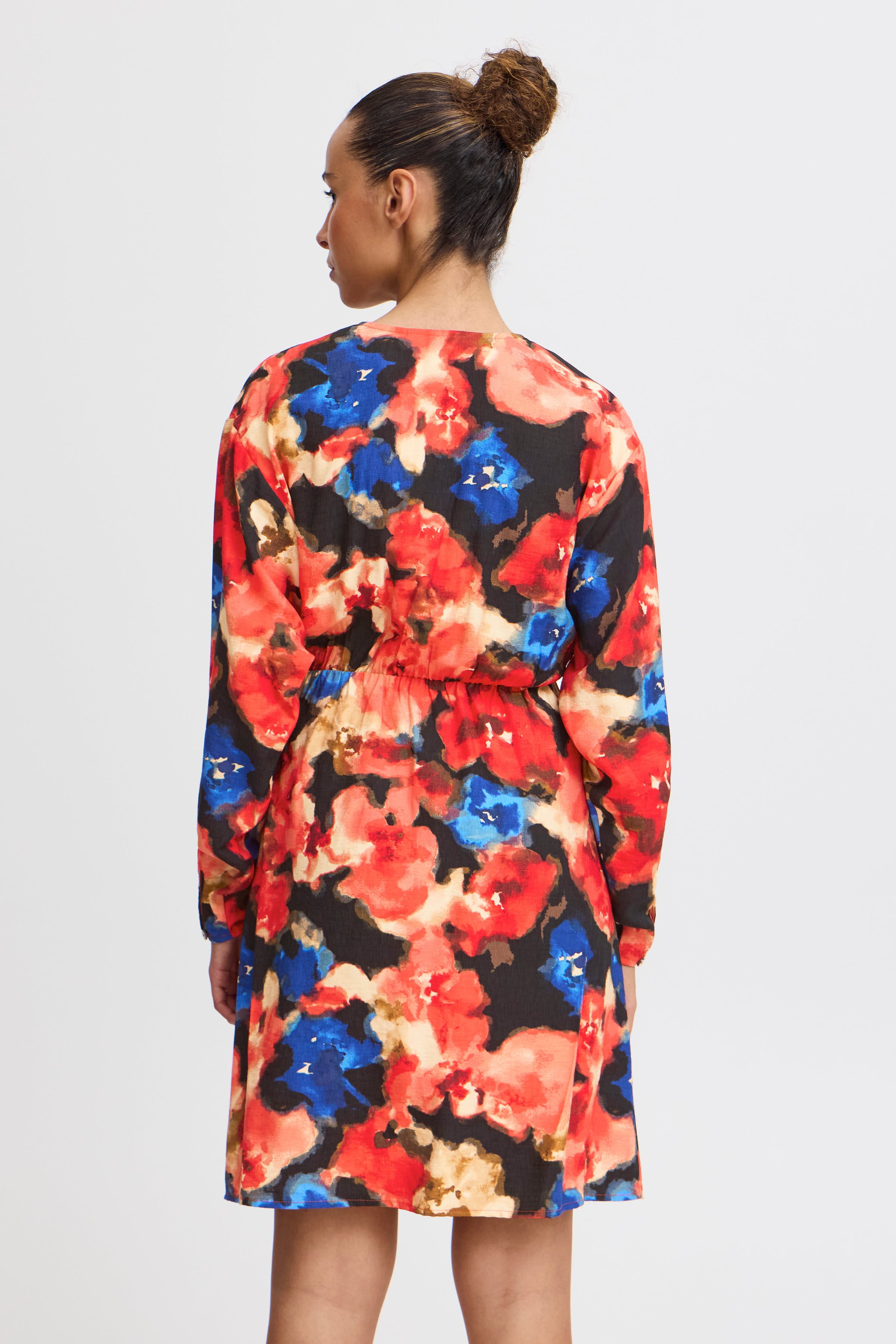 IHESTAVO Dress LOOKBOOK BACK 20121824-203712