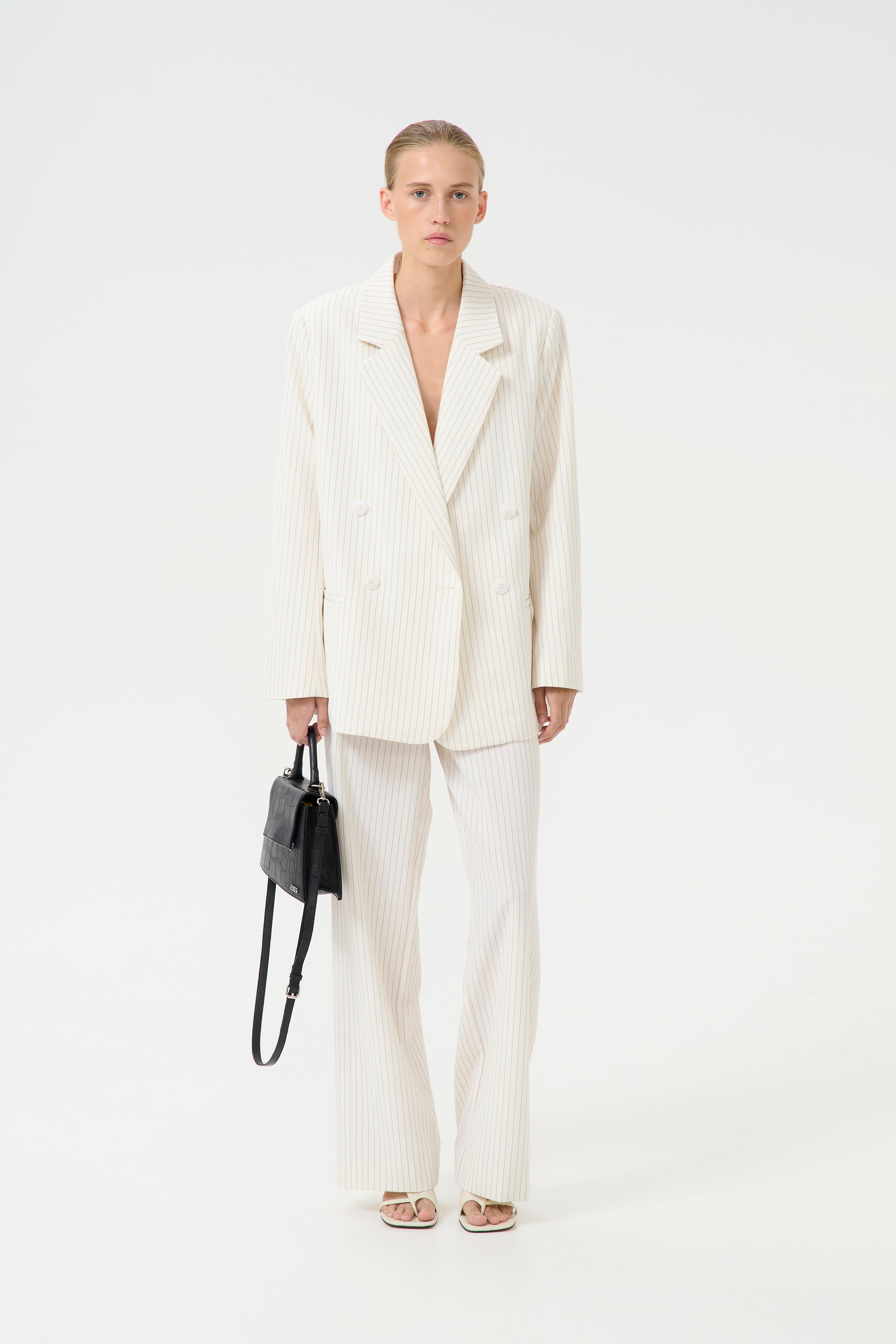 JoelleGZ Trousers LOOKBOOK FRONT 10909506-107664