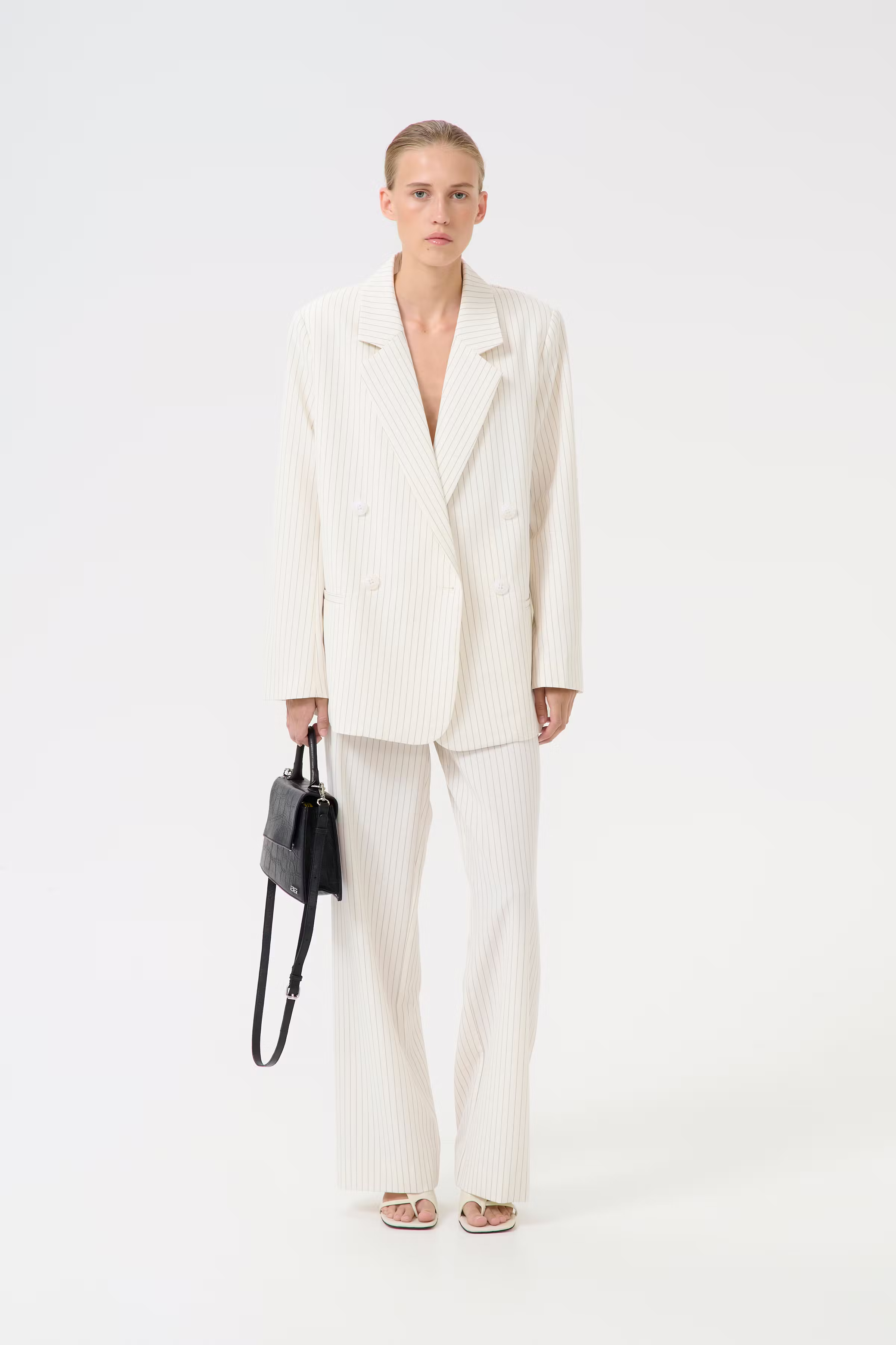 JoelleGZ Trousers LOOKBOOK FRONT 10909506-107664