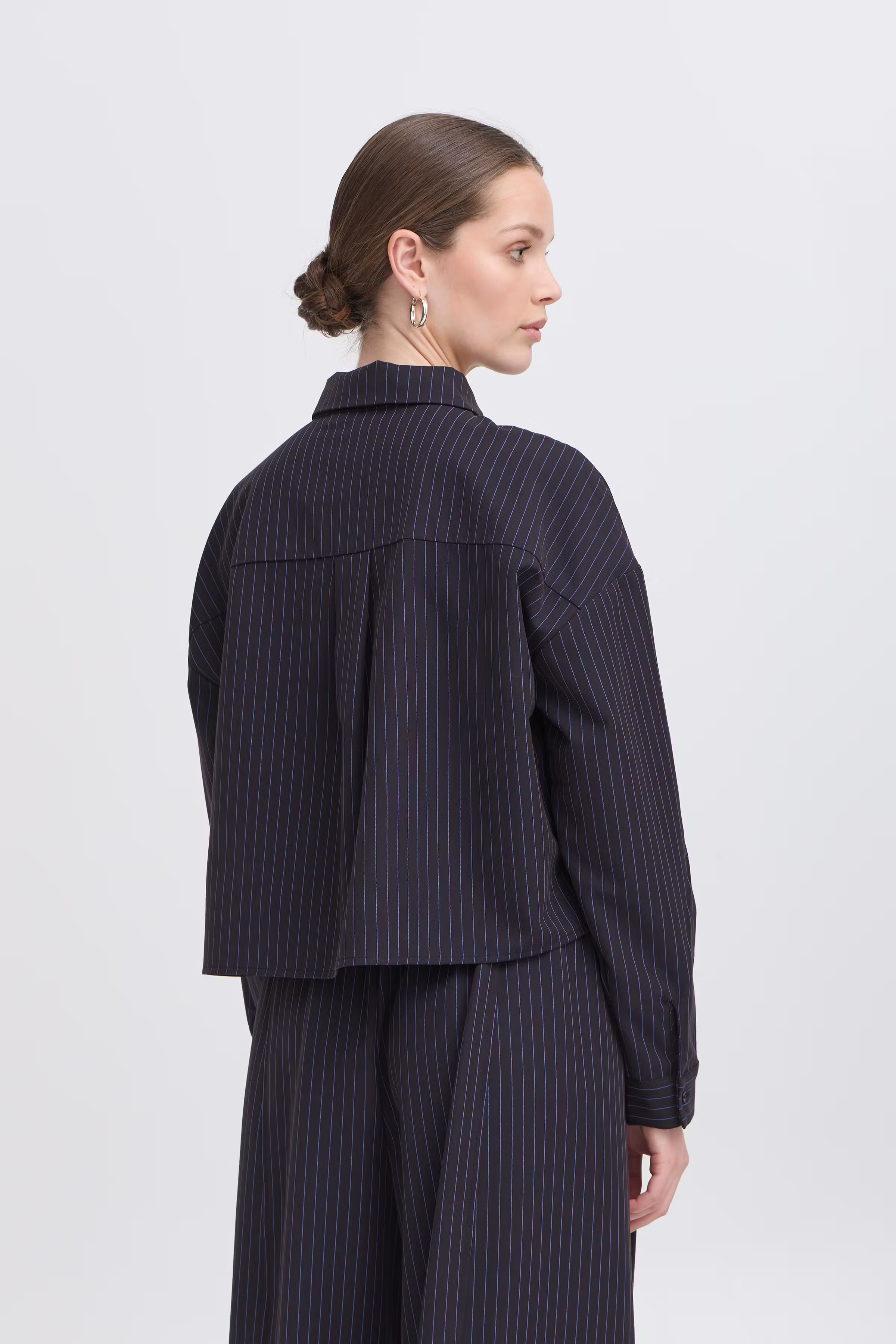 IXTRINE shirt LOOKBOOK BACK 20123489-194020