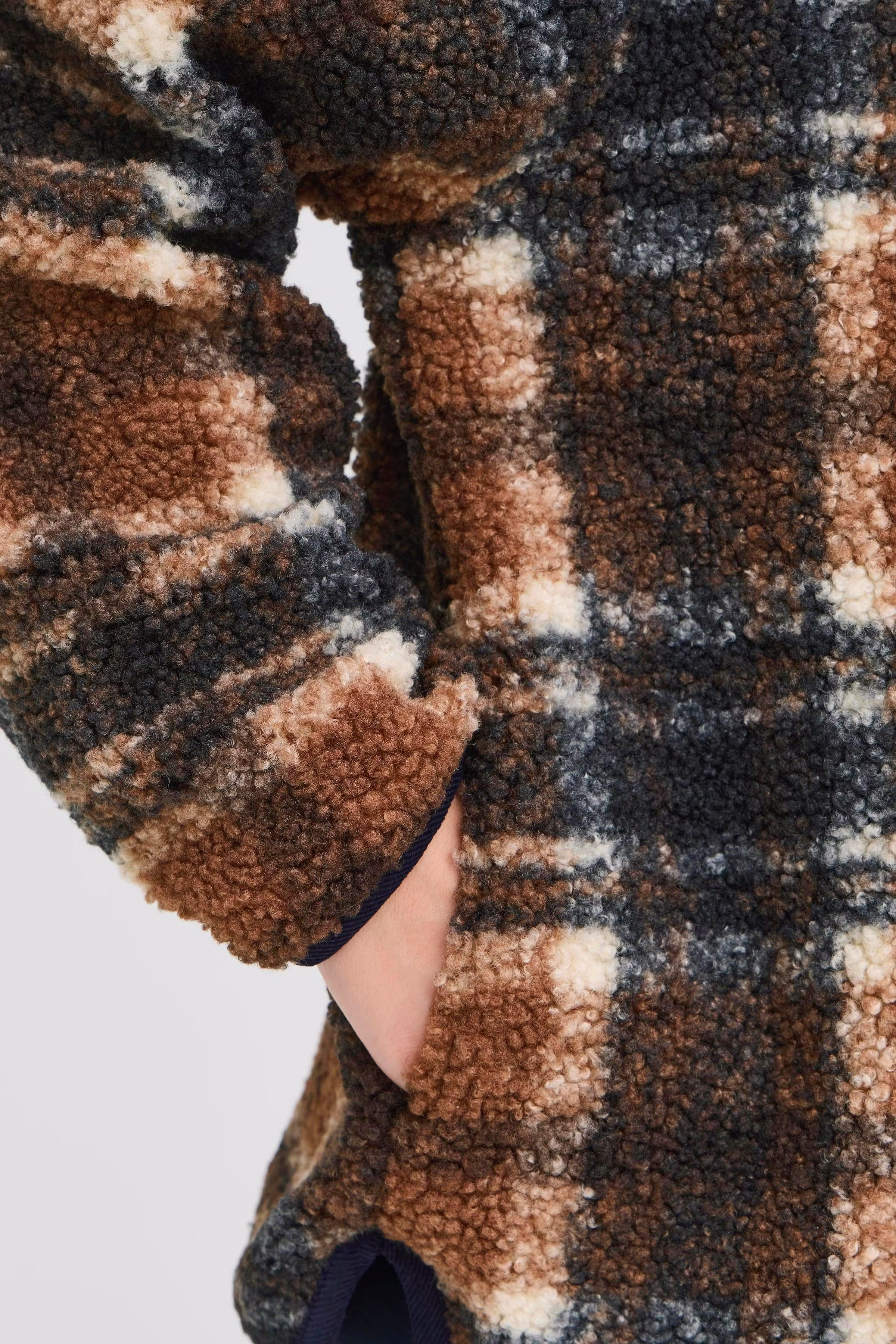 IHKOLIRA Ytterplagg LOOKBOOK DETAIL 20124496-900001723