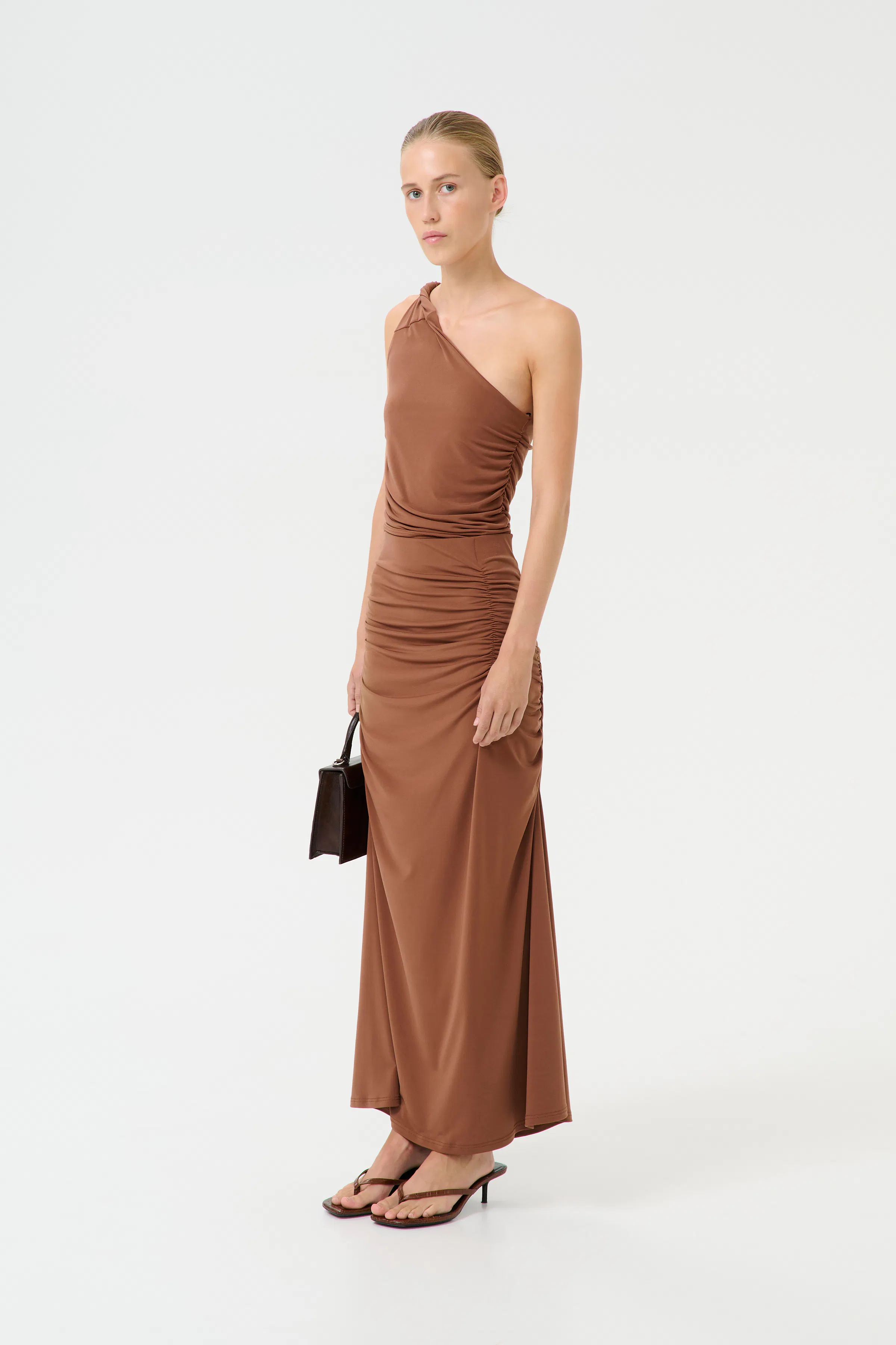 GZmaily Kjol LOOKBOOK FRONT 10910314-191227