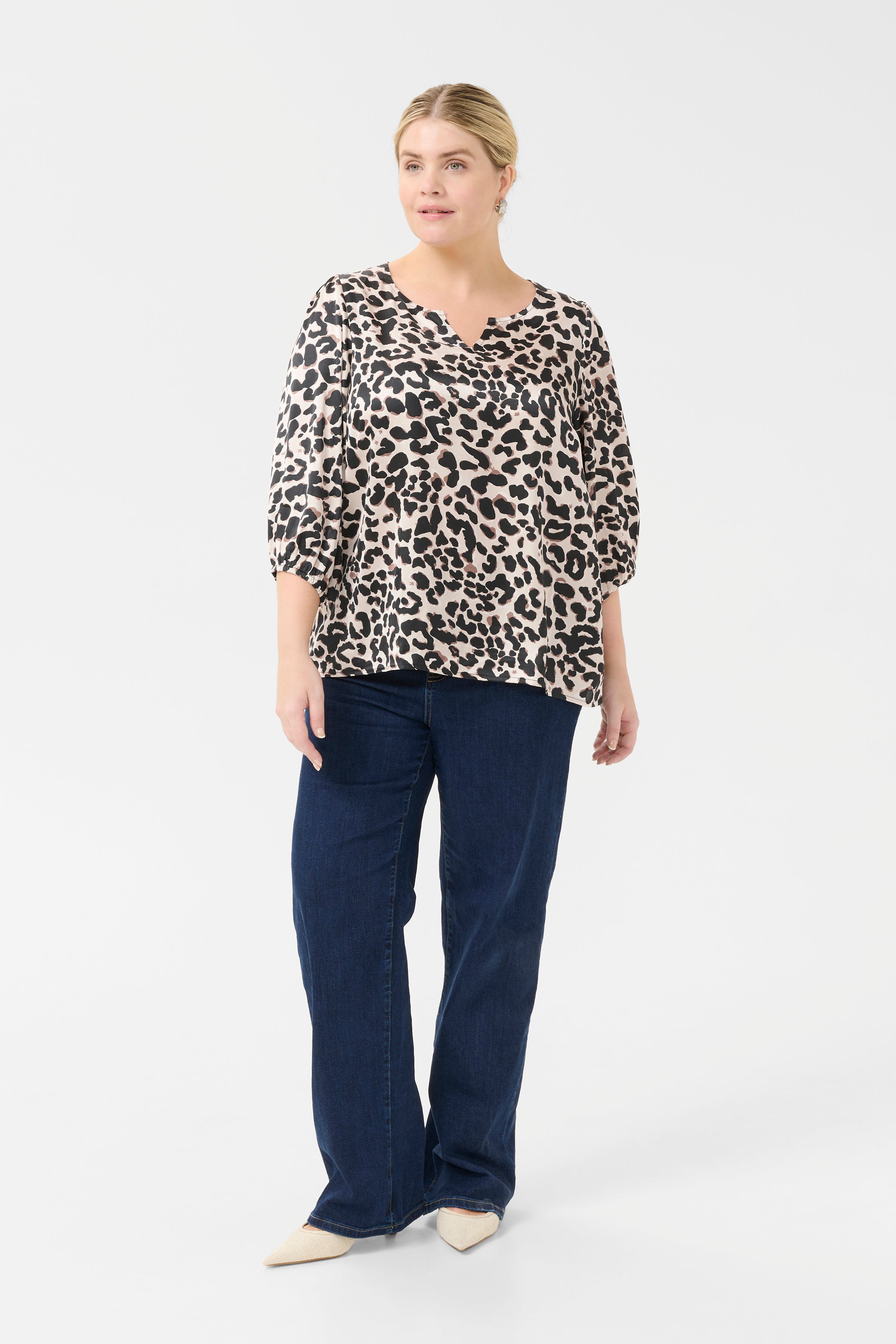 KCmegda Leopard Blouse LOOKBOOK FRONT 10583321-107797