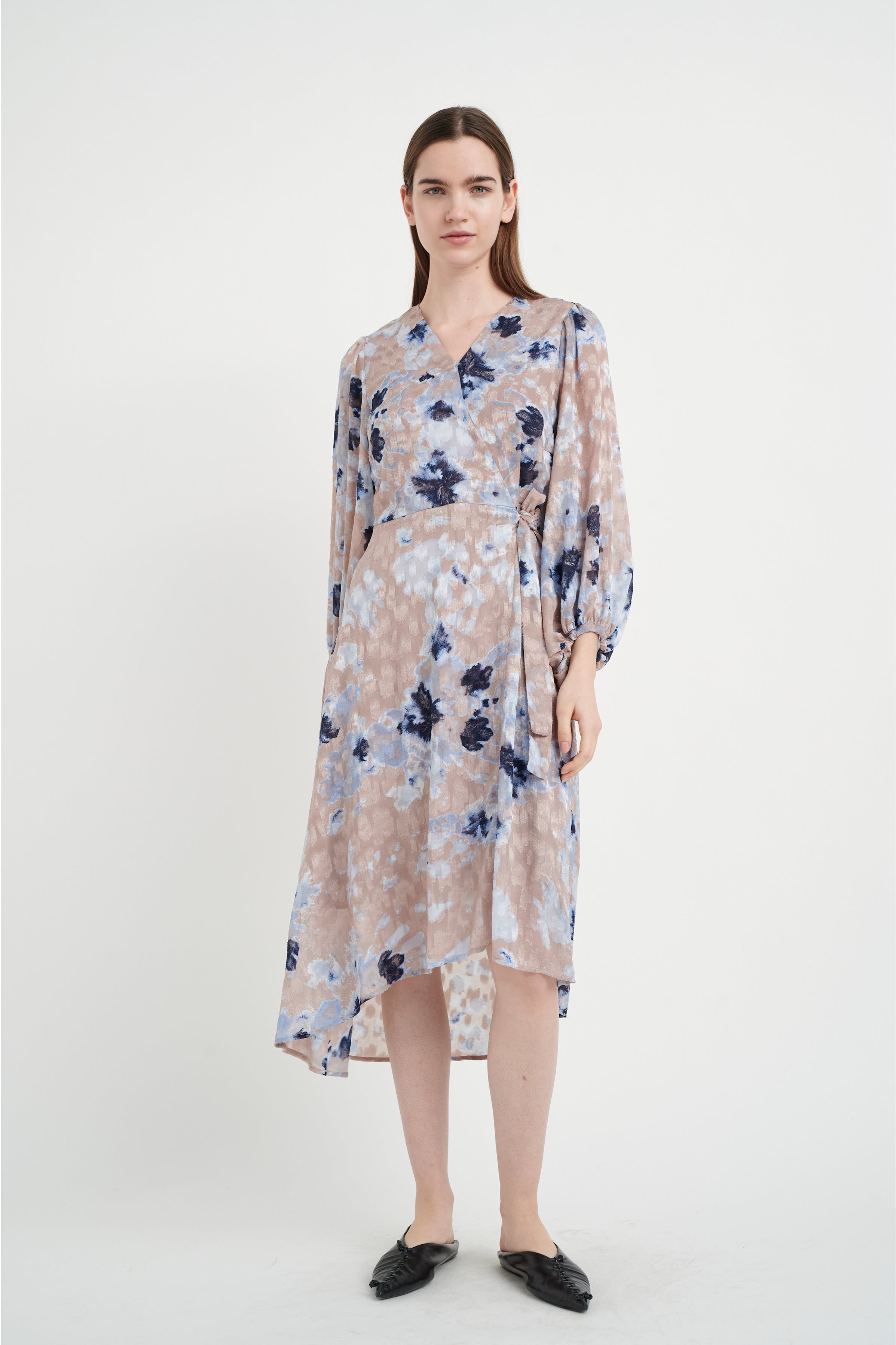 BloomieIW Klänning LOOKBOOK FRONT 30107684-301557