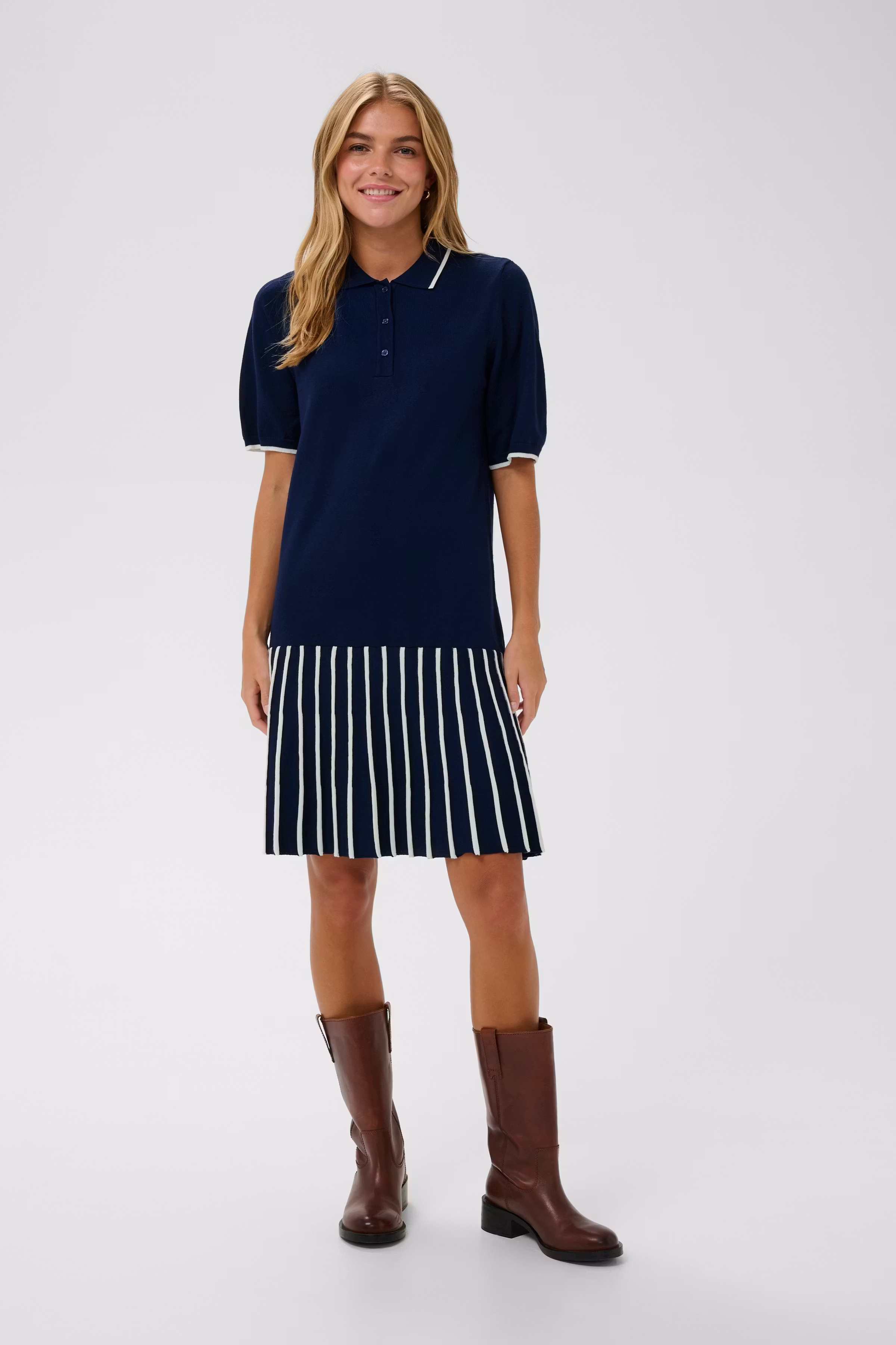 MilannaSZ Kjole LOOKBOOK FRONT 30514690-193812