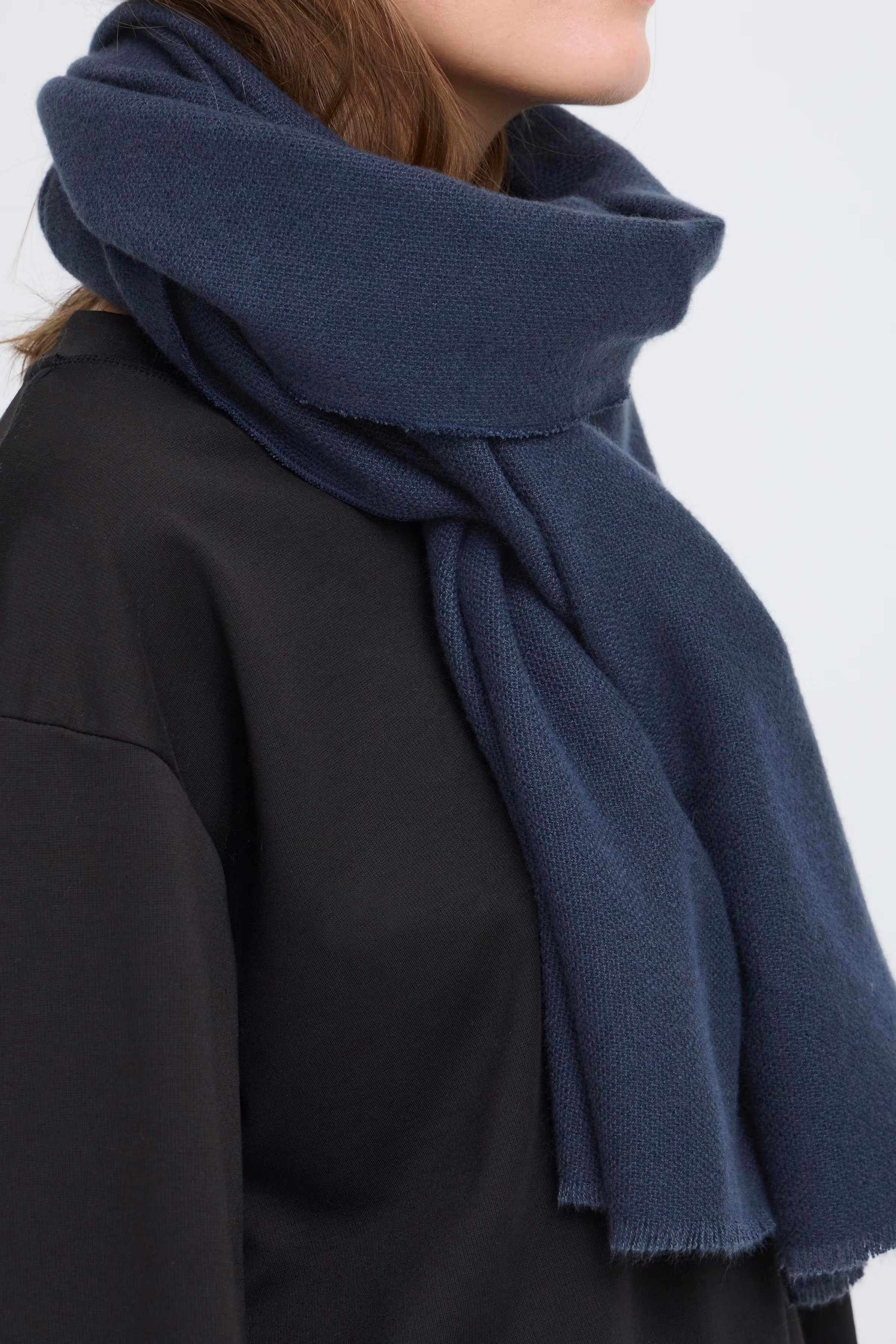 IALANA Skjerf LOOKBOOK FRONT 20124953-193922