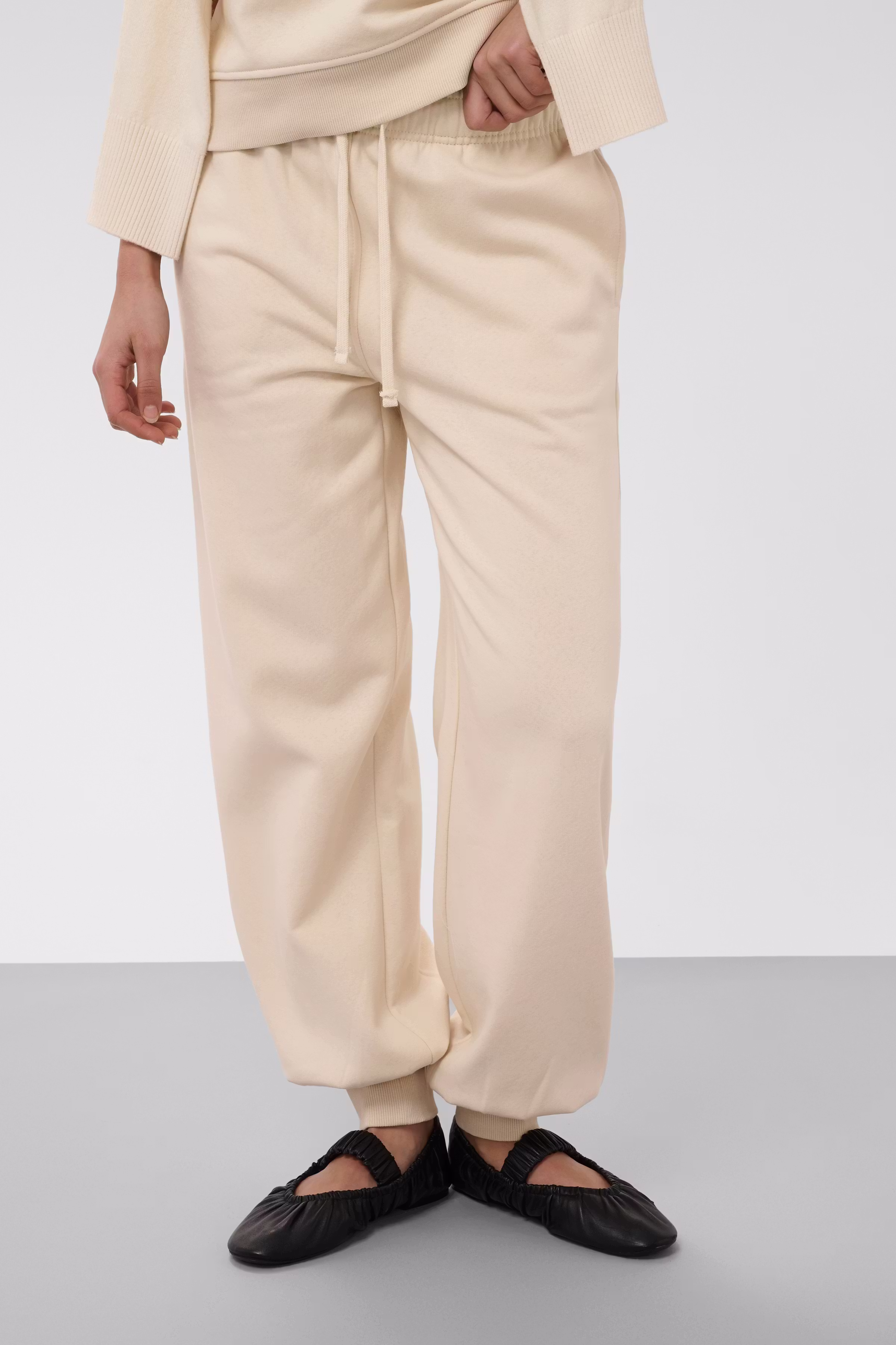 SLRolanda Hose LOOKBOOK FRONT 30409312-130401