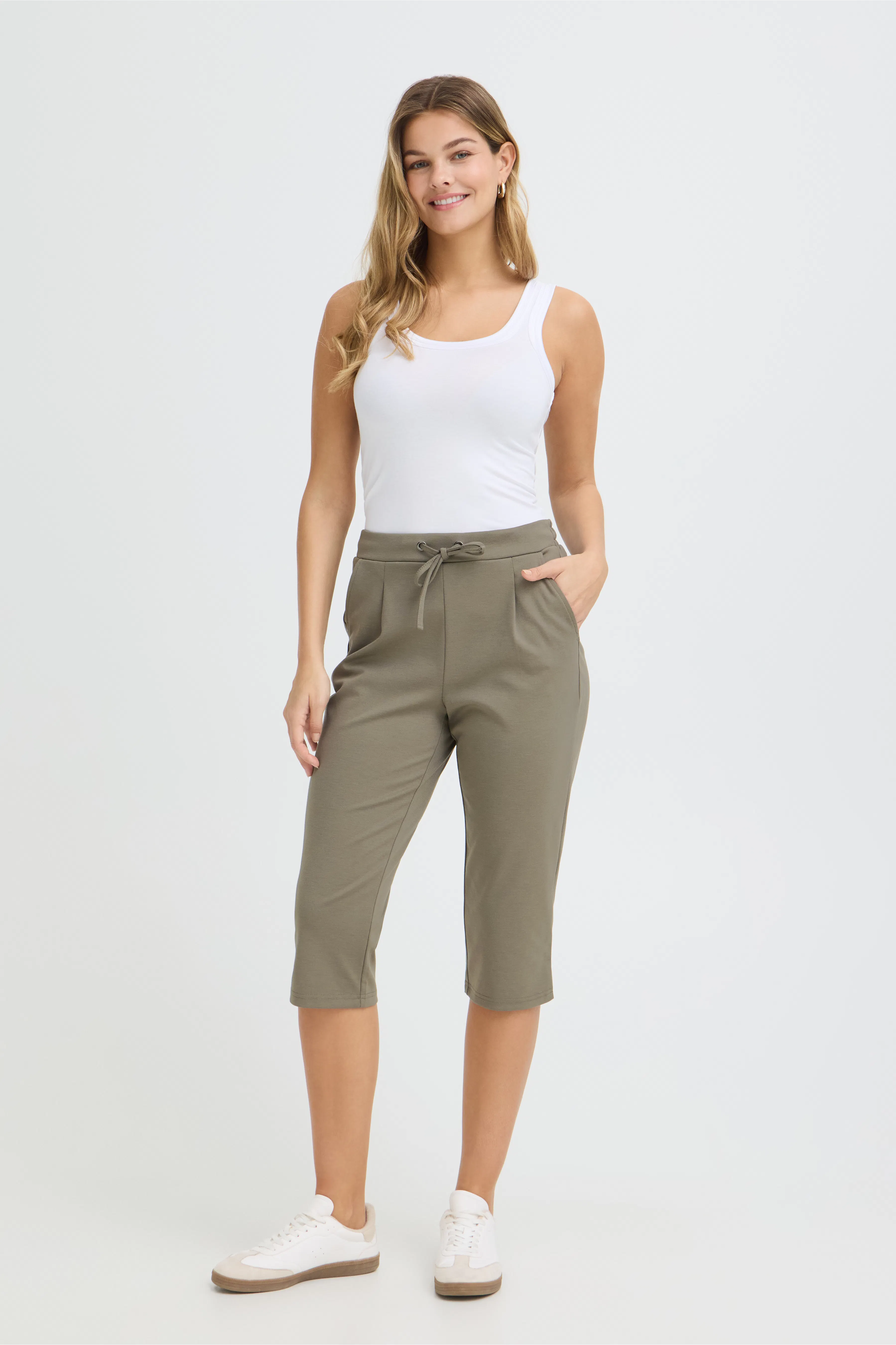 FRBLAZER Capri bukser LOOKBOOK FRONT 20617750-180516
