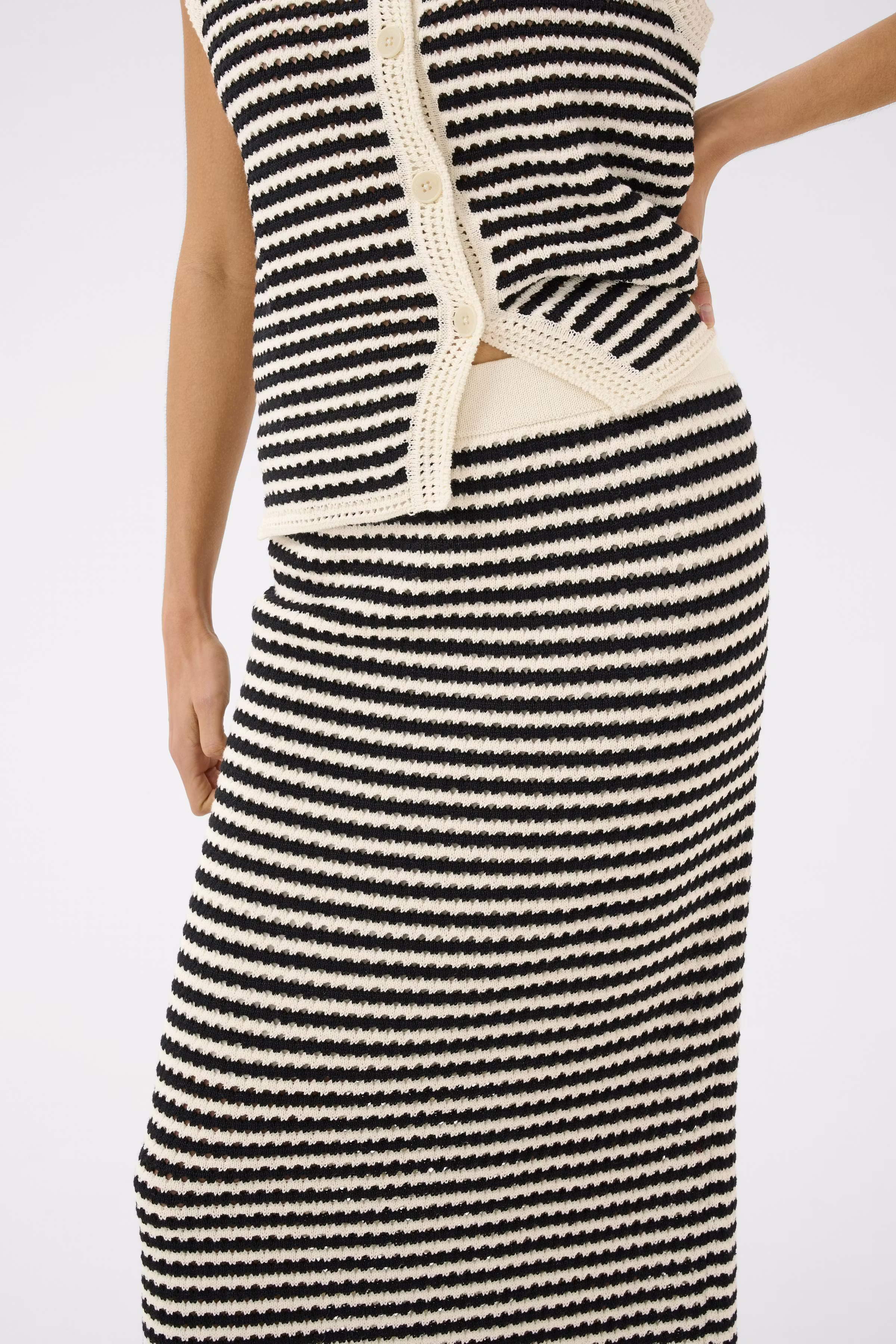 BerdyPW Skirt LOOKBOOK DETAIL 30310580-304965