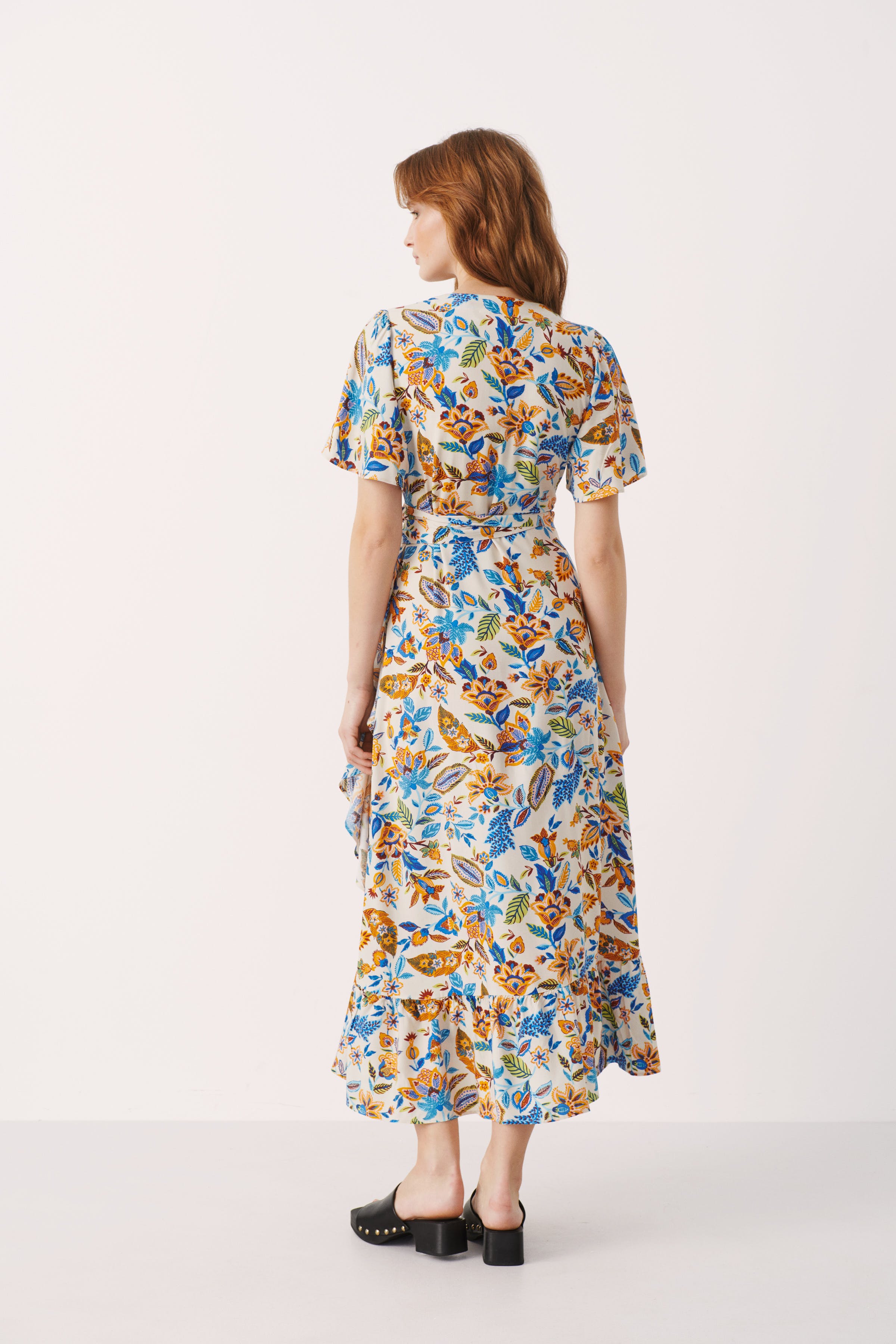 ClarinaPW Klänning LOOKBOOK BACK 30307907-301843