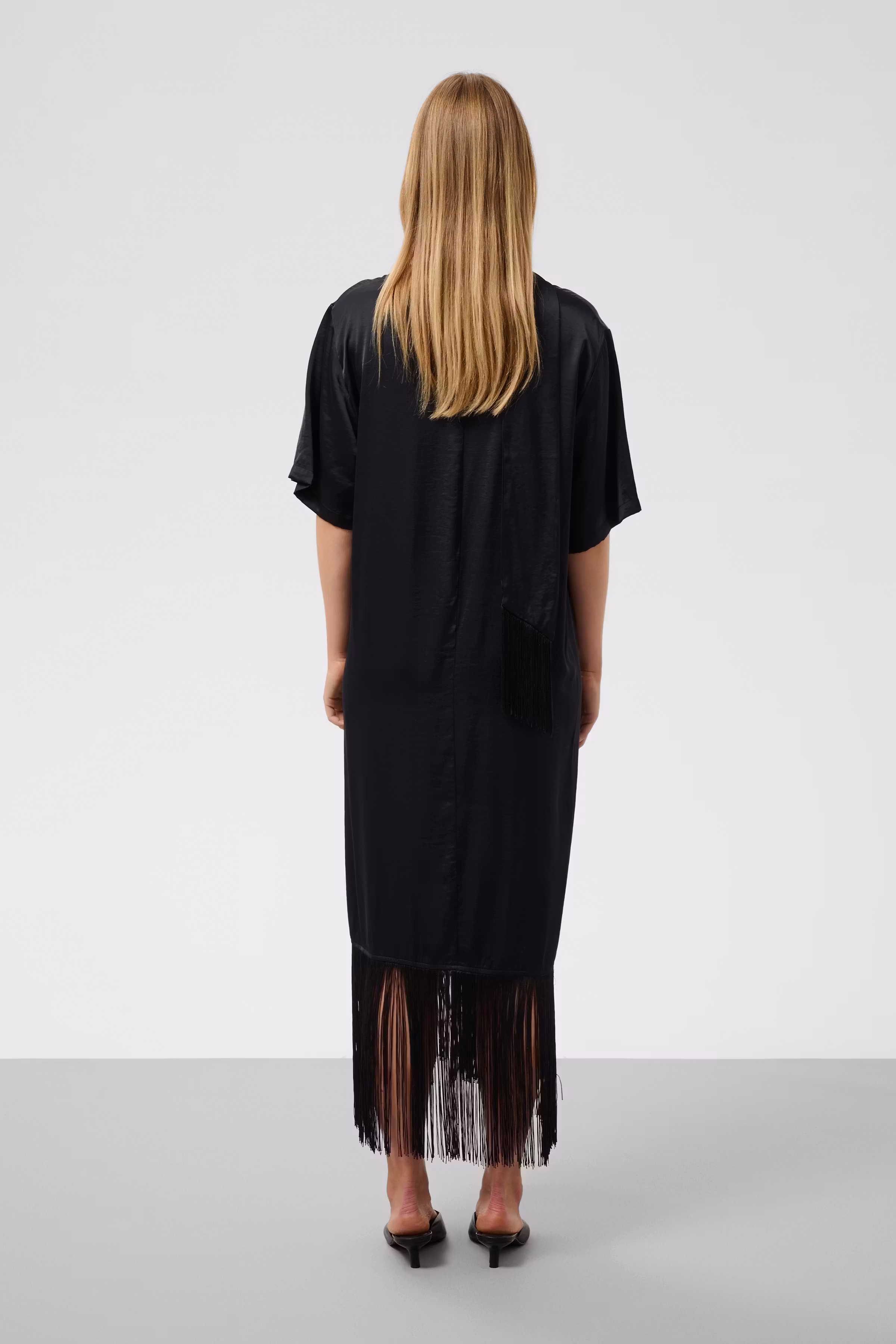 SLVerona Dress LOOKBOOK BACK 30410037-194008