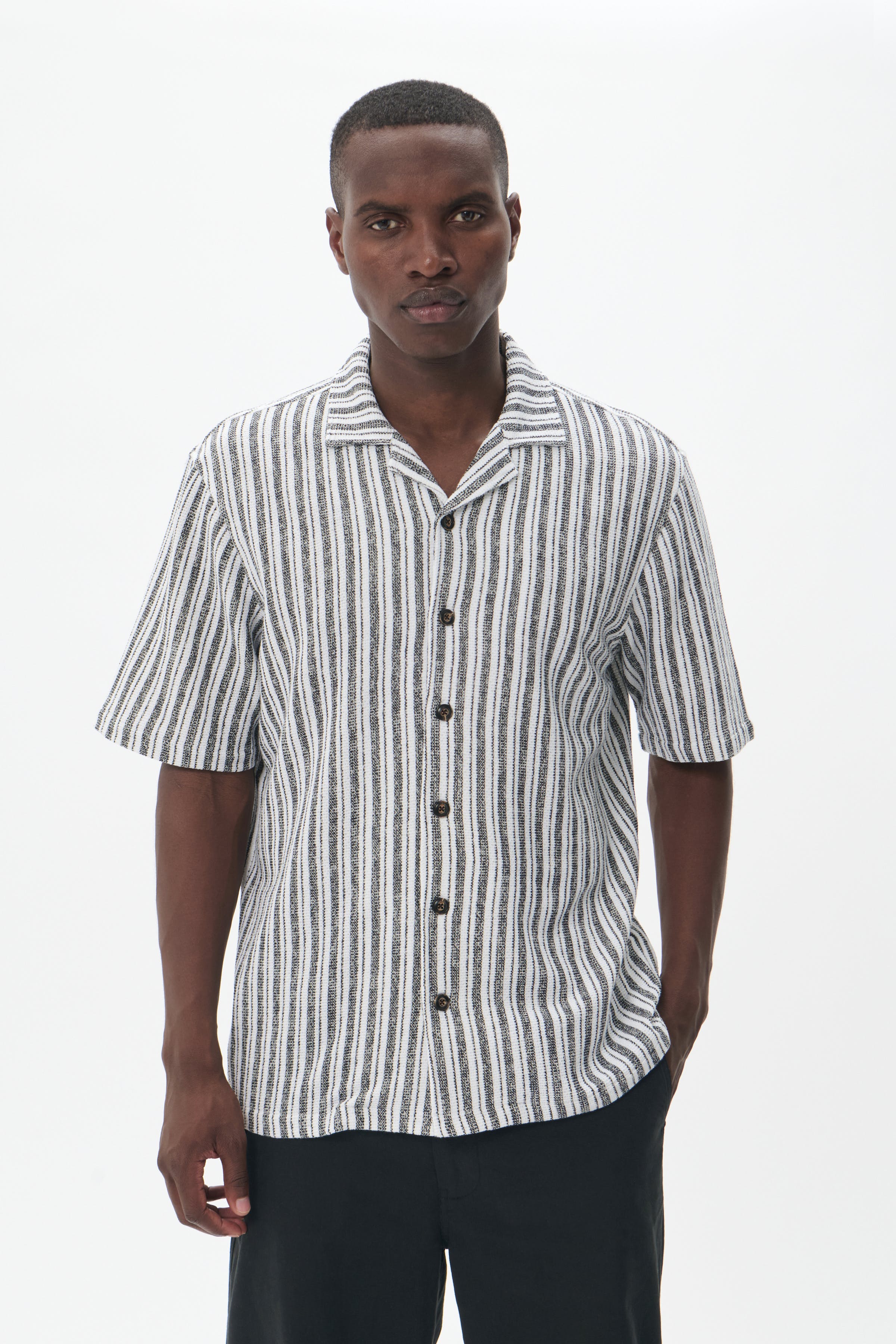 MAklampo Shirt LOOKBOOK FRONT 30207980-194011