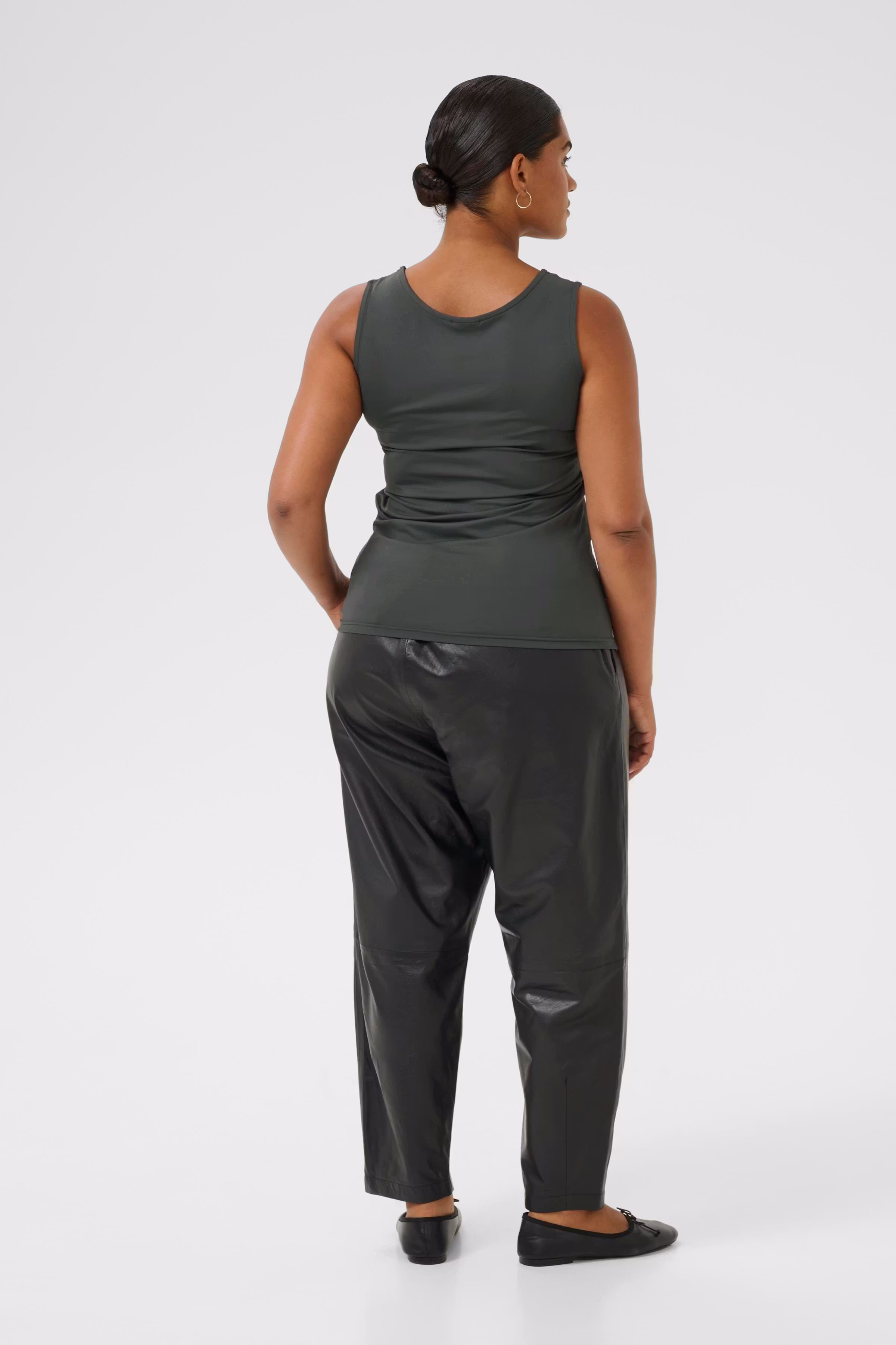 KCerina Top LOOKBOOK BACK 10583707-190205