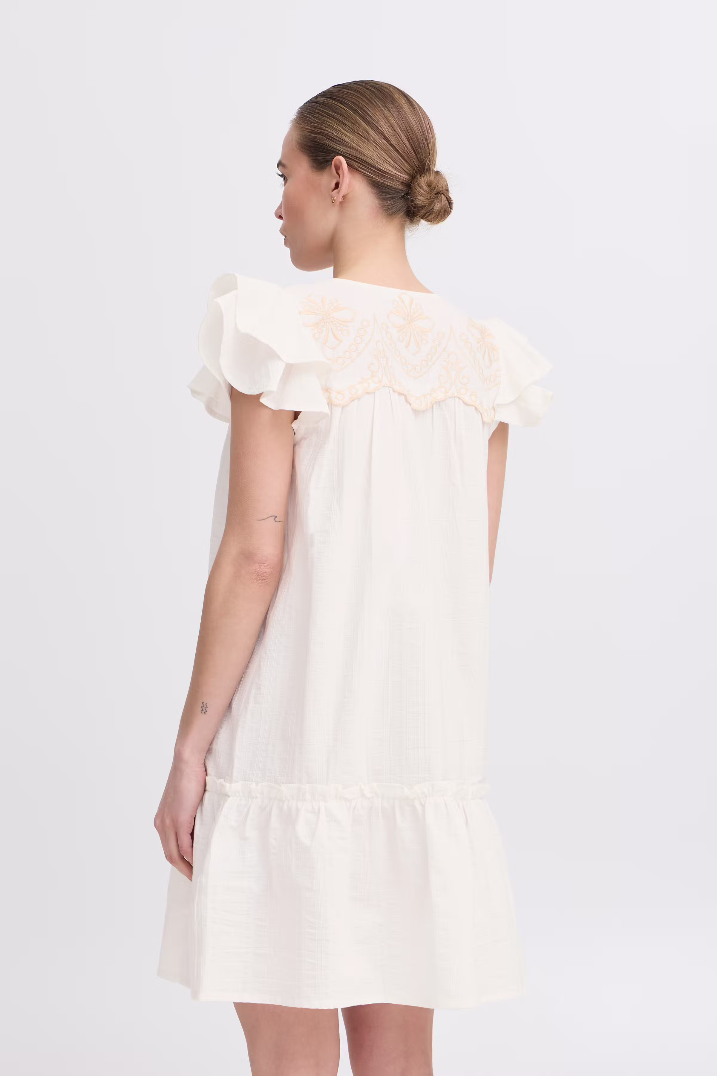 Kjole LOOKBOOK BACK 20122782-114201