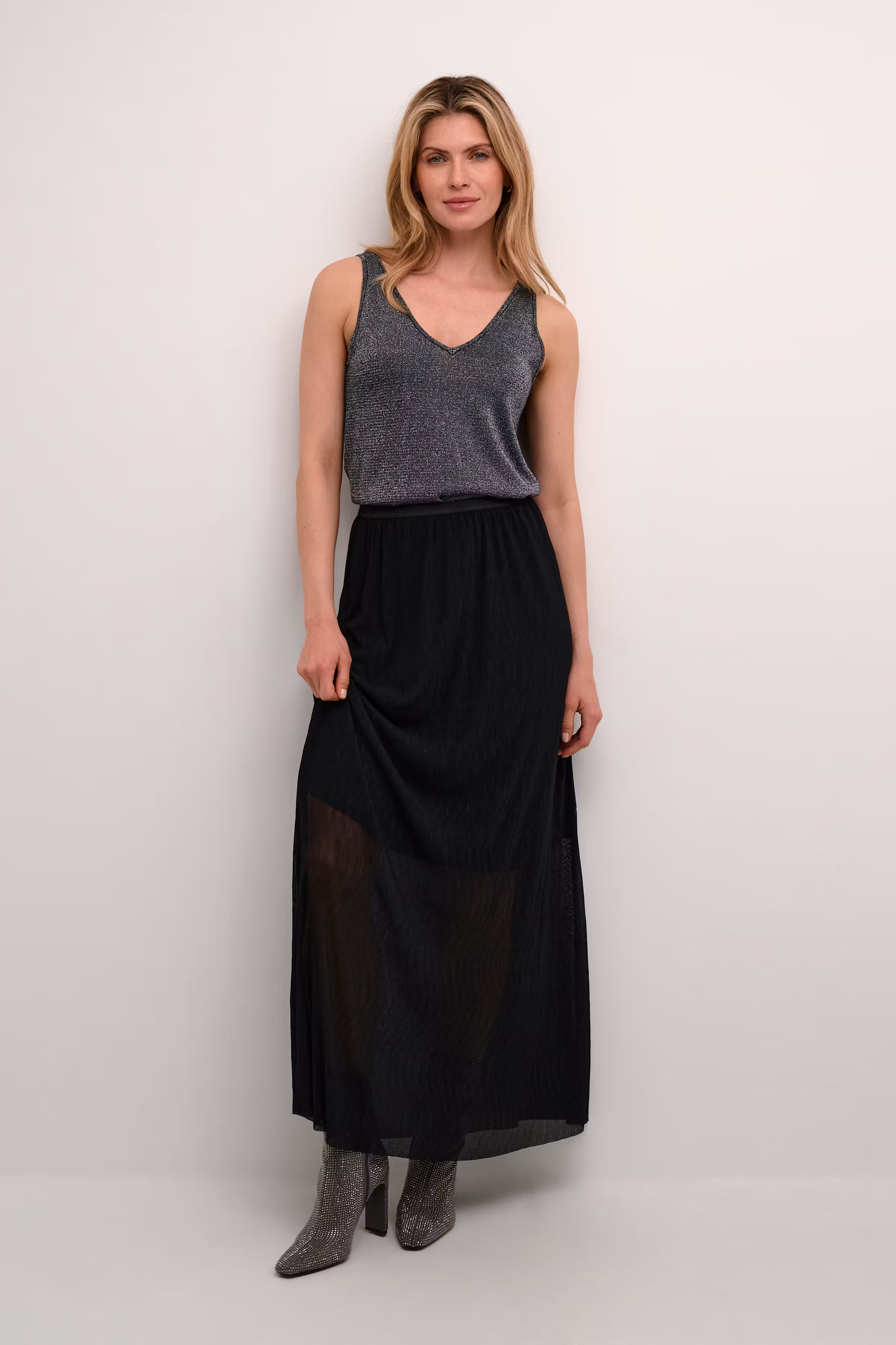 CRMera Kjol LOOKBOOK FRONT 10613077-100120