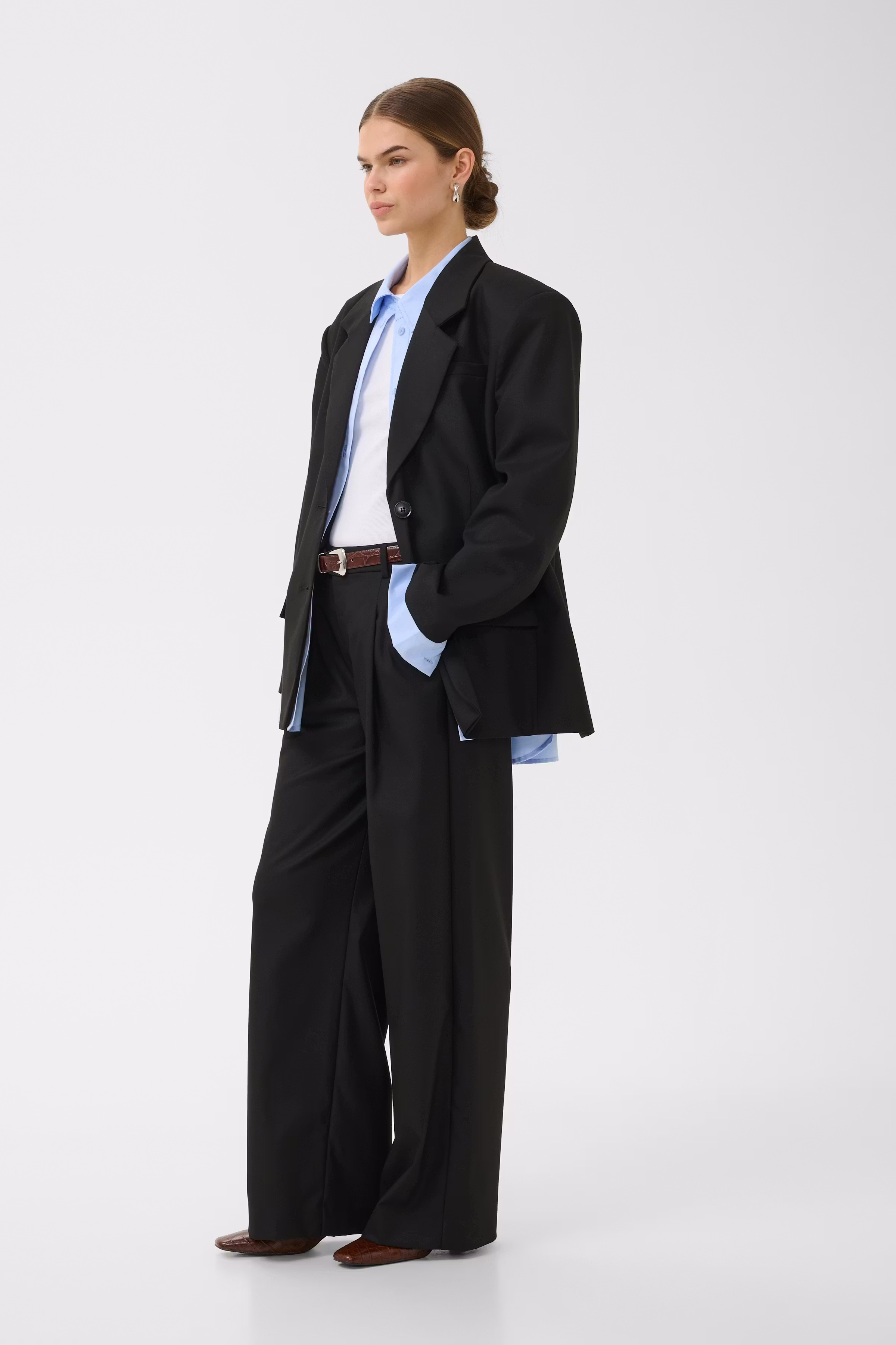 GZpaula Blazer LOOKBOOK FRONT 10910493-100017