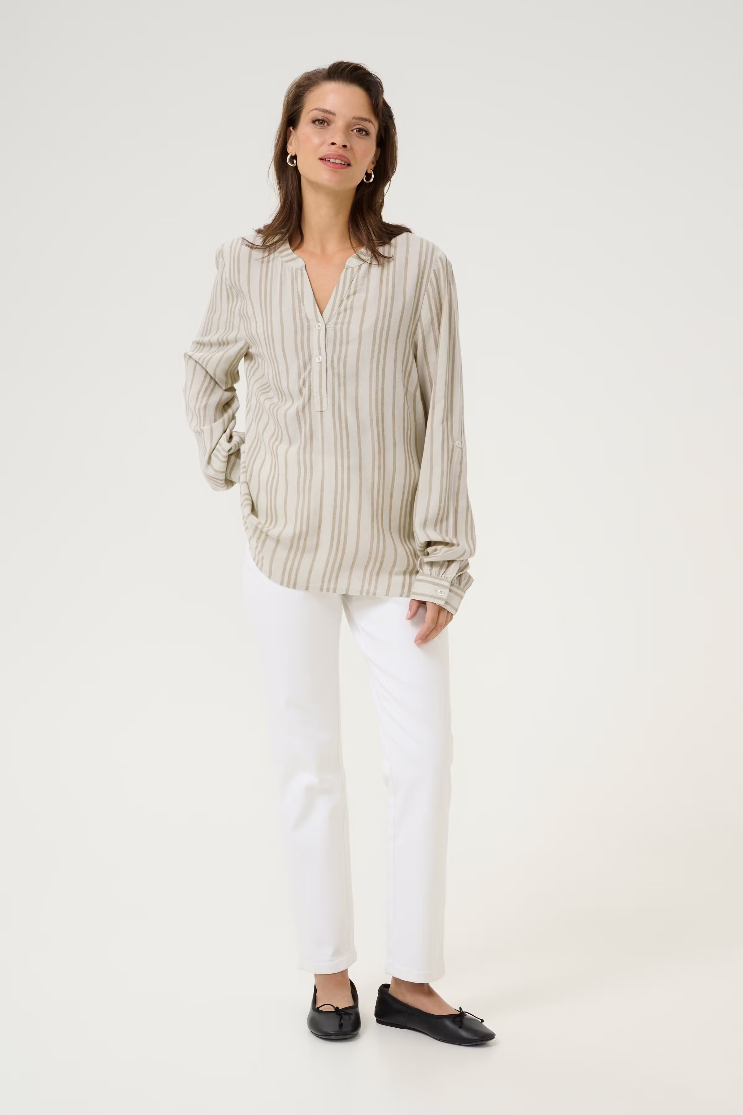 KAmilia Hørbluse LOOKBOOK FRONT 10508313-107125