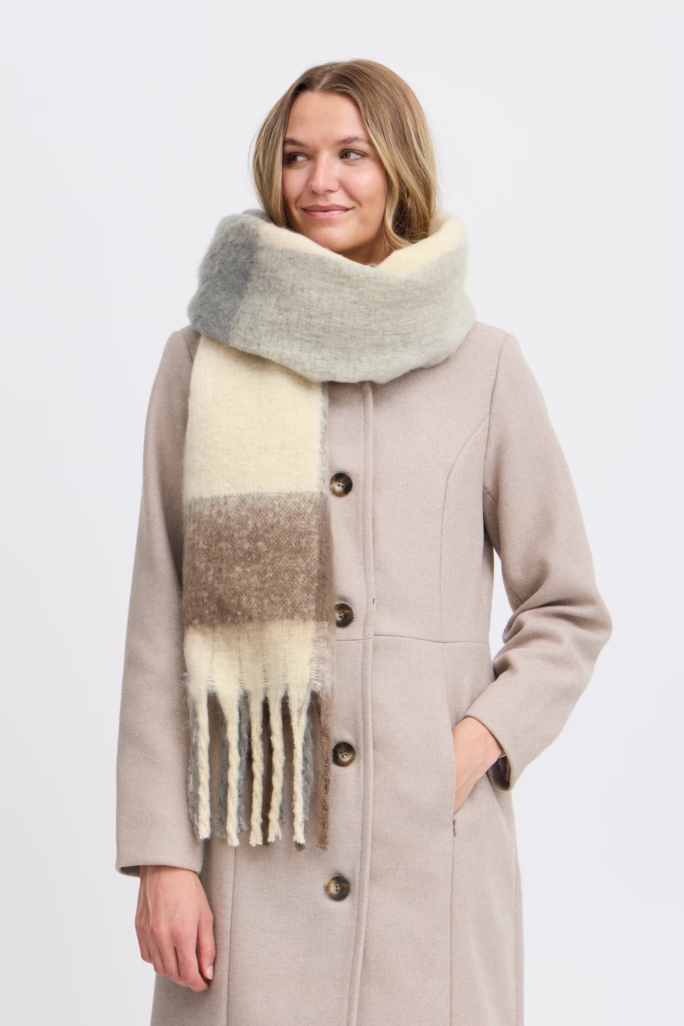 FRWINDY Skjerf LOOKBOOK FRONT 20614620-203392