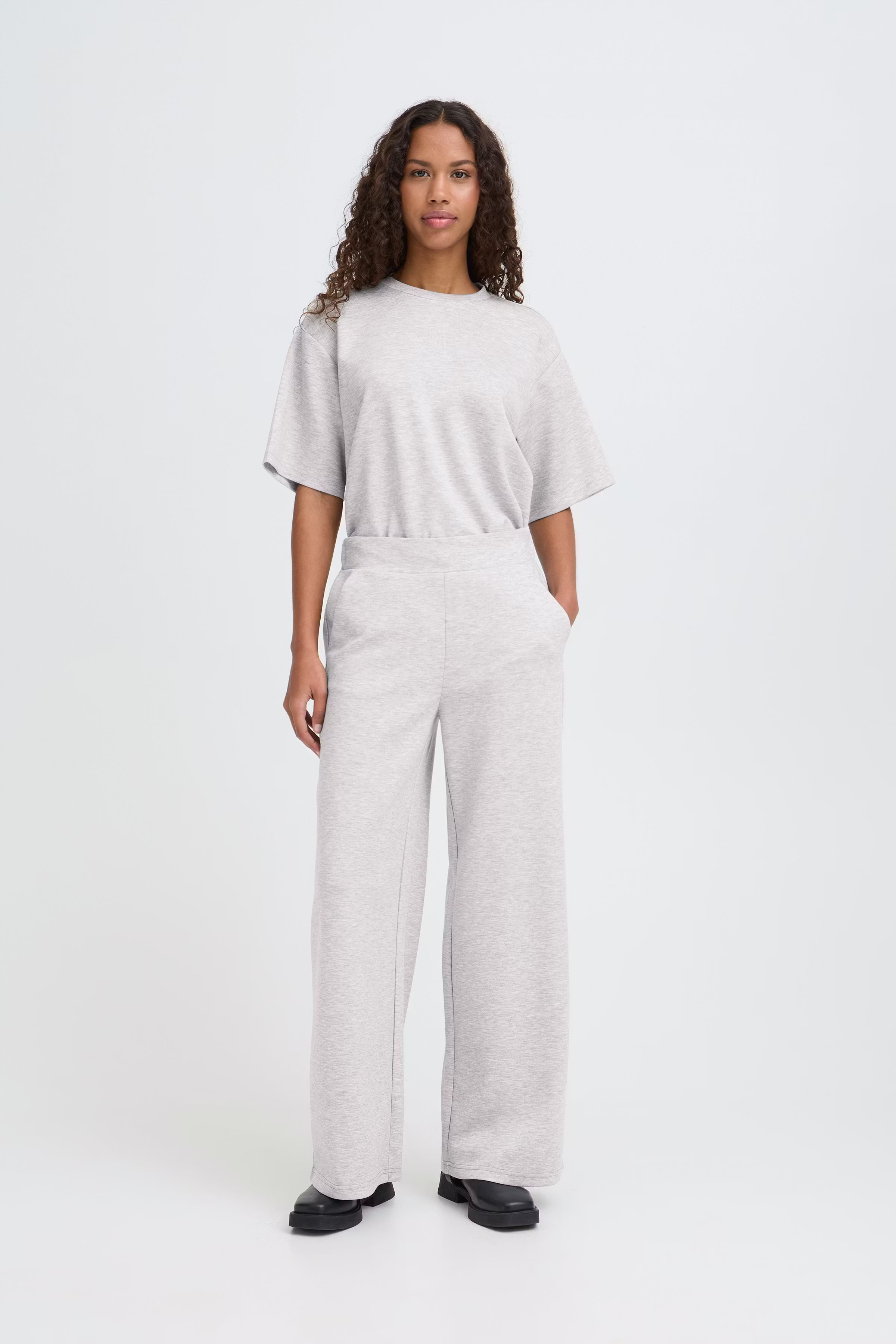 IHKATE Bukser LOOKBOOK FRONT 20125122-200317