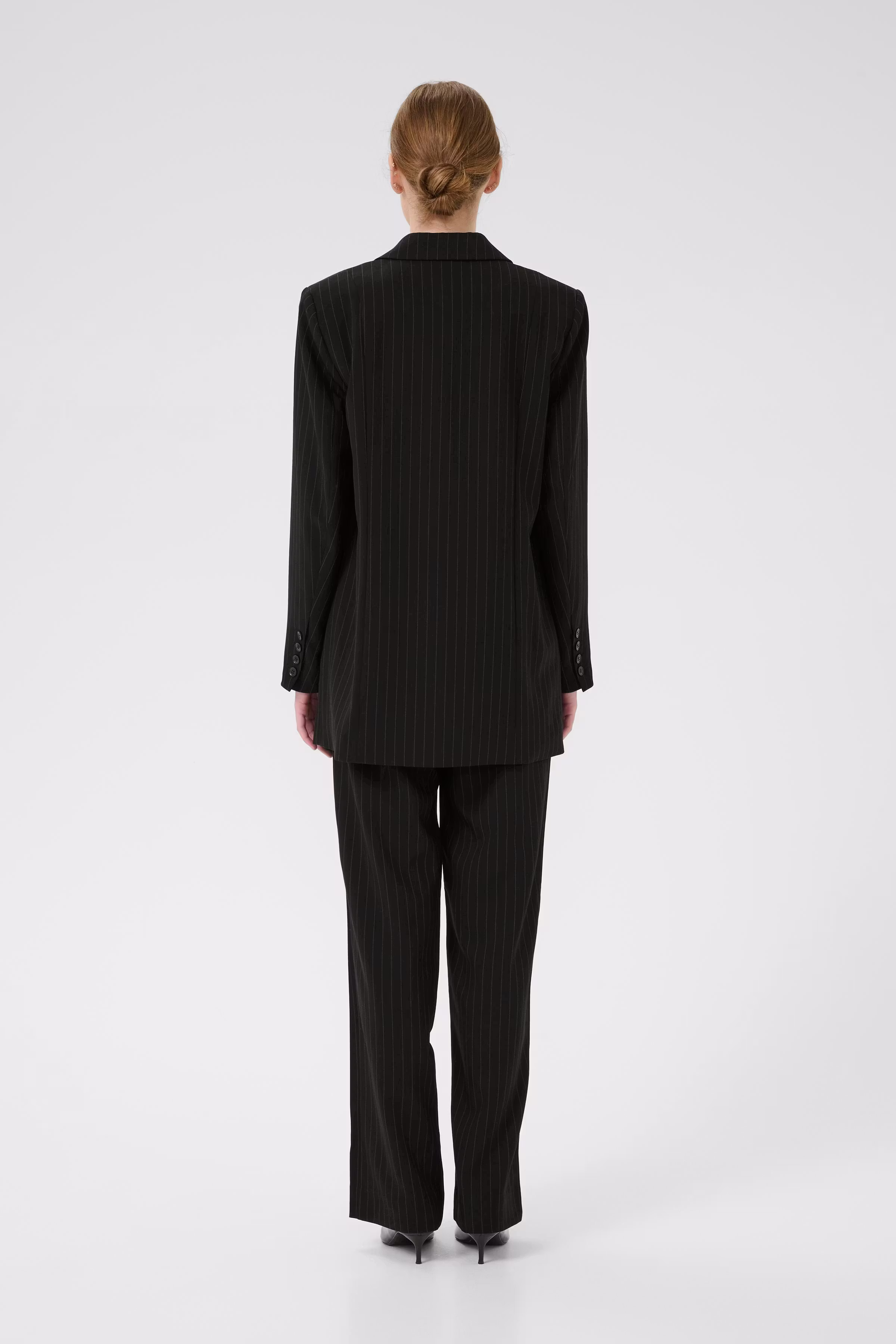 JoelleGZ Blazer LOOKBOOK BACK 10909019-105657