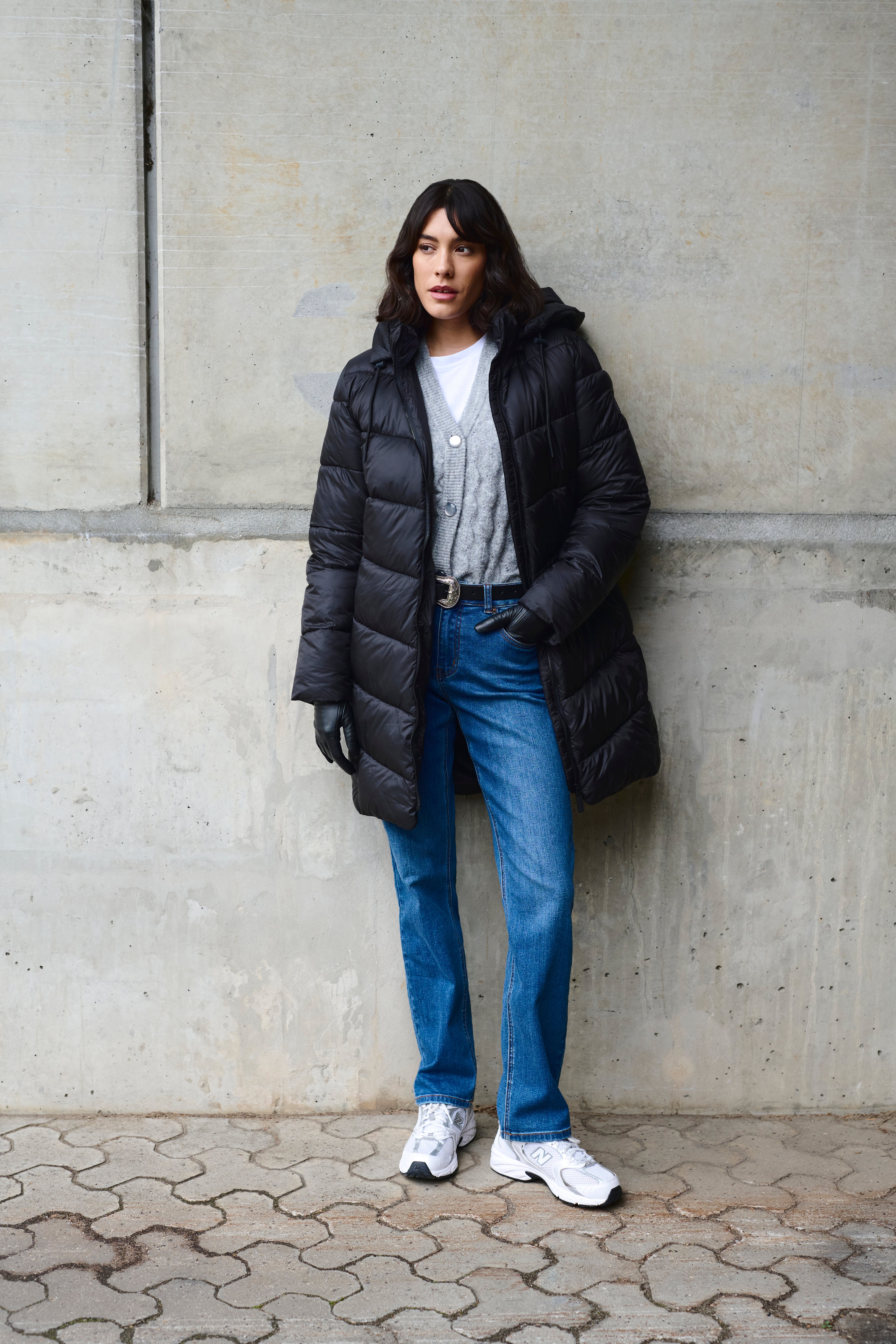 KAsusanne Mantel LOCATION NONE 10508810-100121