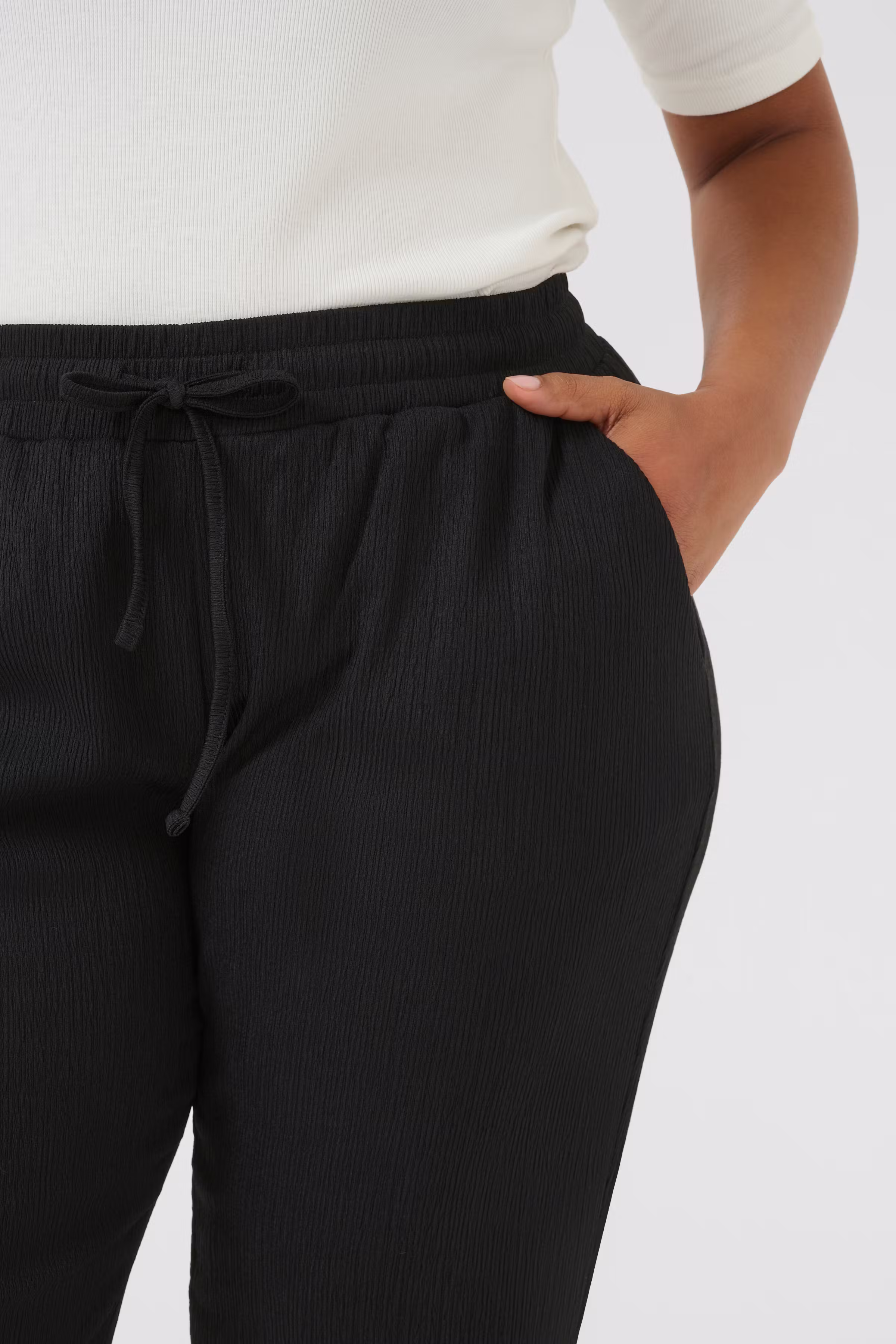 KCrina Bukser LOOKBOOK DETAIL 10583323-100121