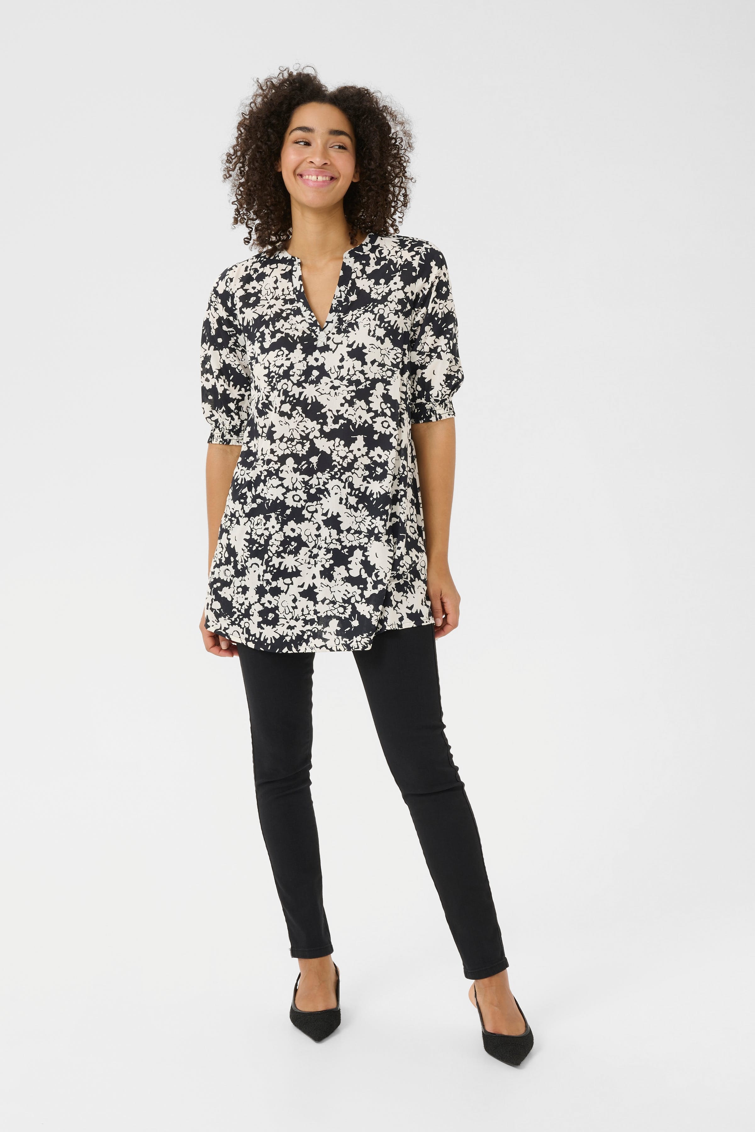 BPliah Tunika LOOKBOOK FRONT 10590840-107507B