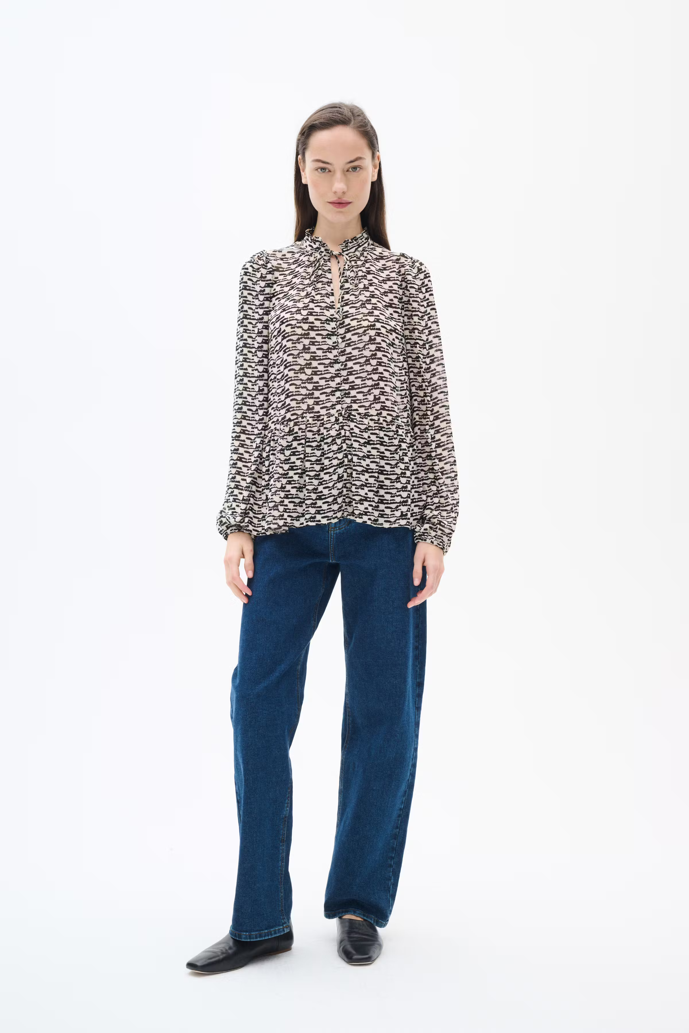 CessieIW Skjorte LOOKBOOK FRONT 30110251-303575