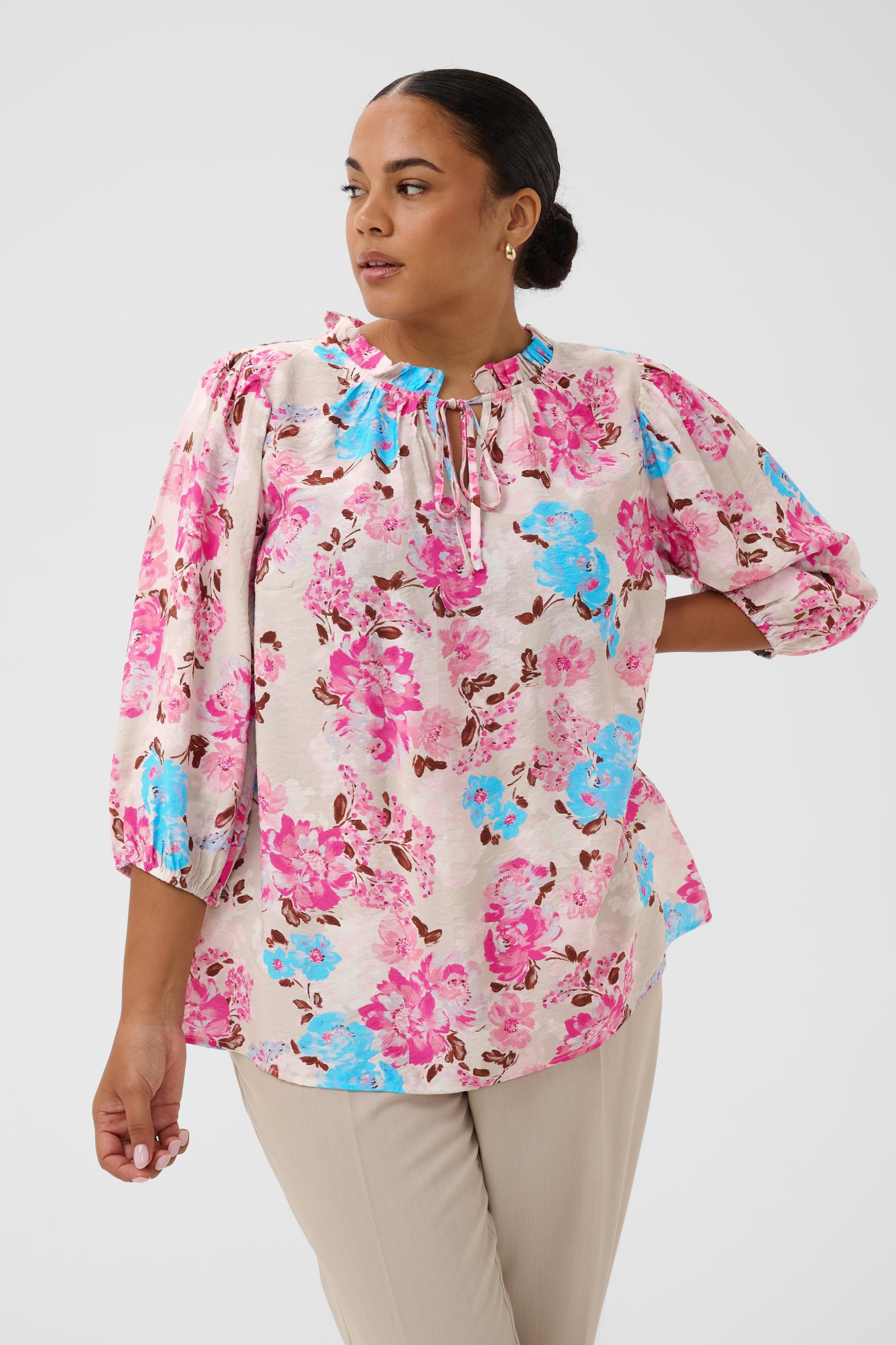 KChayley Blouse LOOKBOOK FRONT 10584162-109324