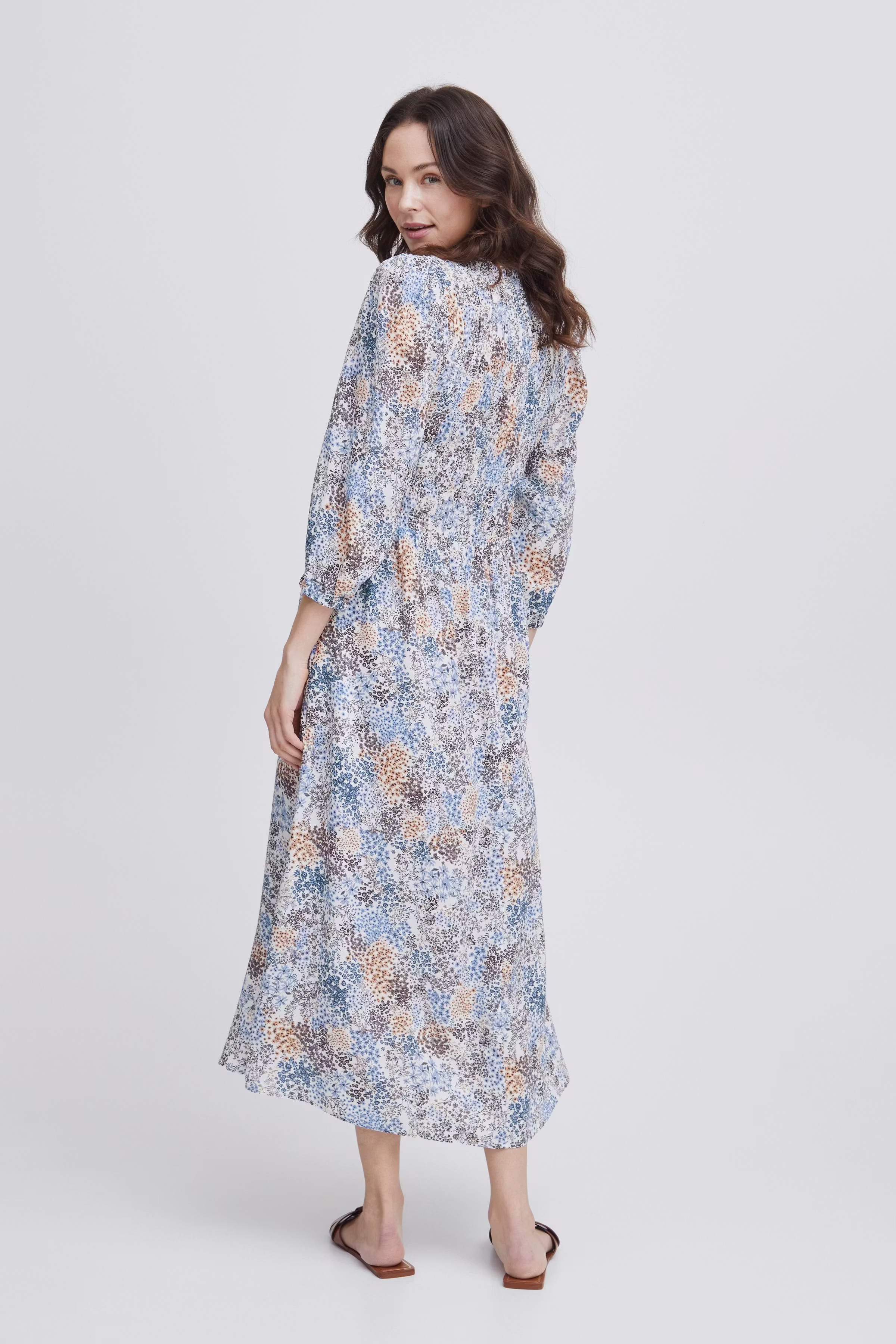 FRLALU Kjole LOOKBOOK BACK 20613512-204010