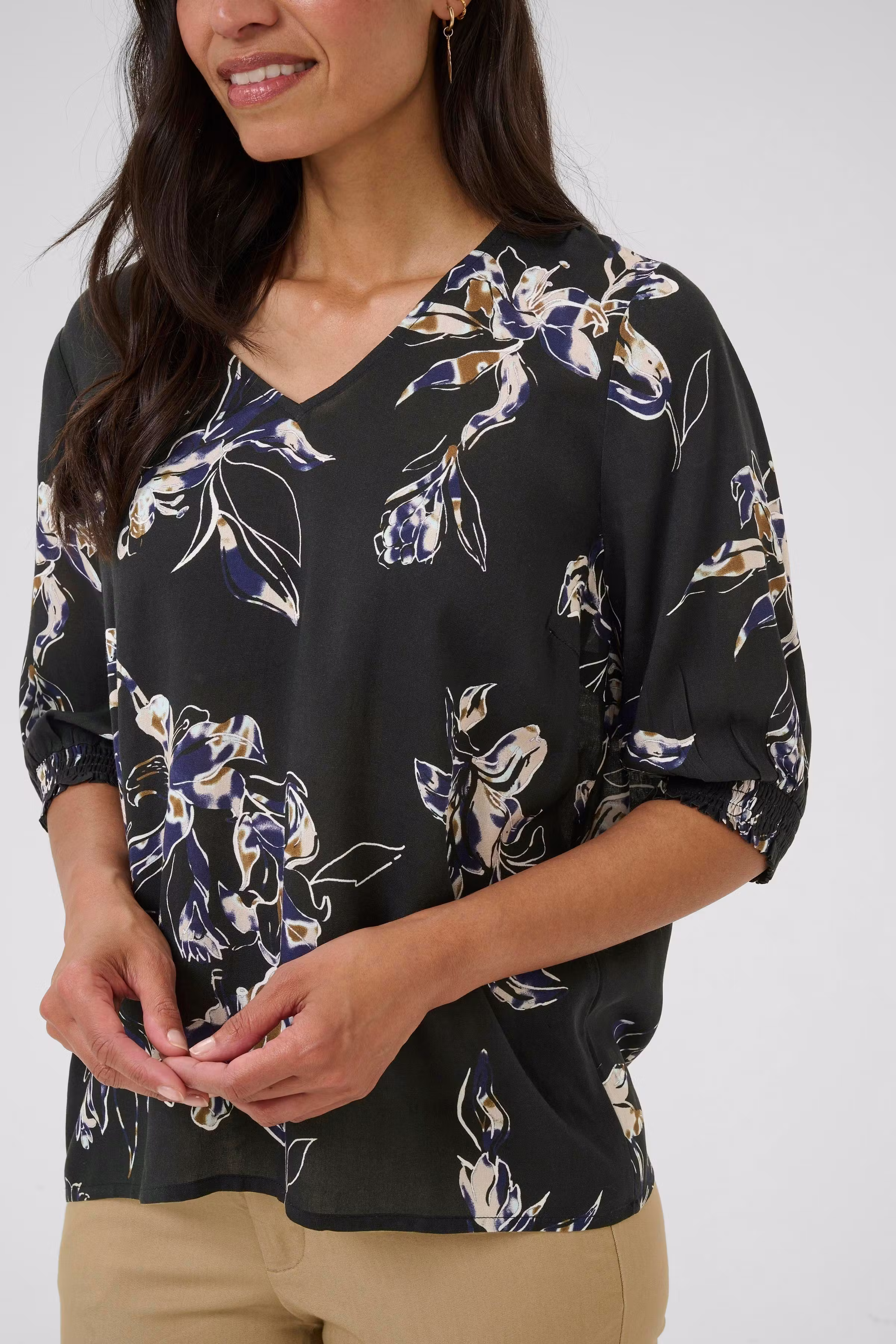 BPtrudy Bluse LOOKBOOK DETAIL 40200012-108403