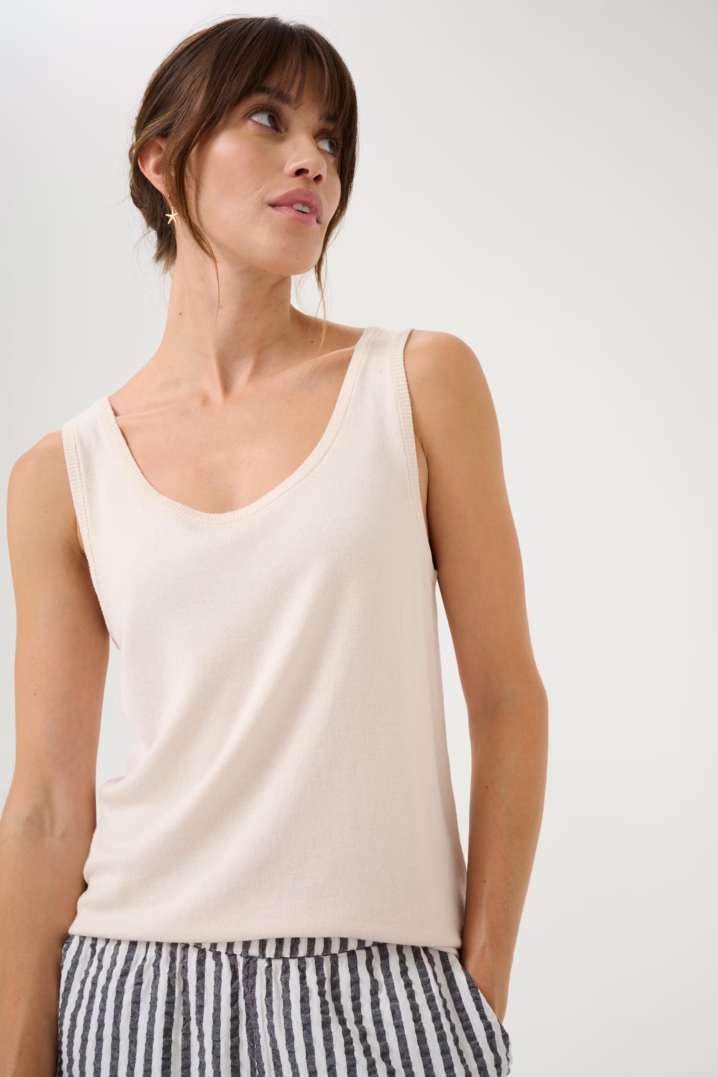 CUalex Stricktop LOOKBOOK DETAIL 50111820-120304