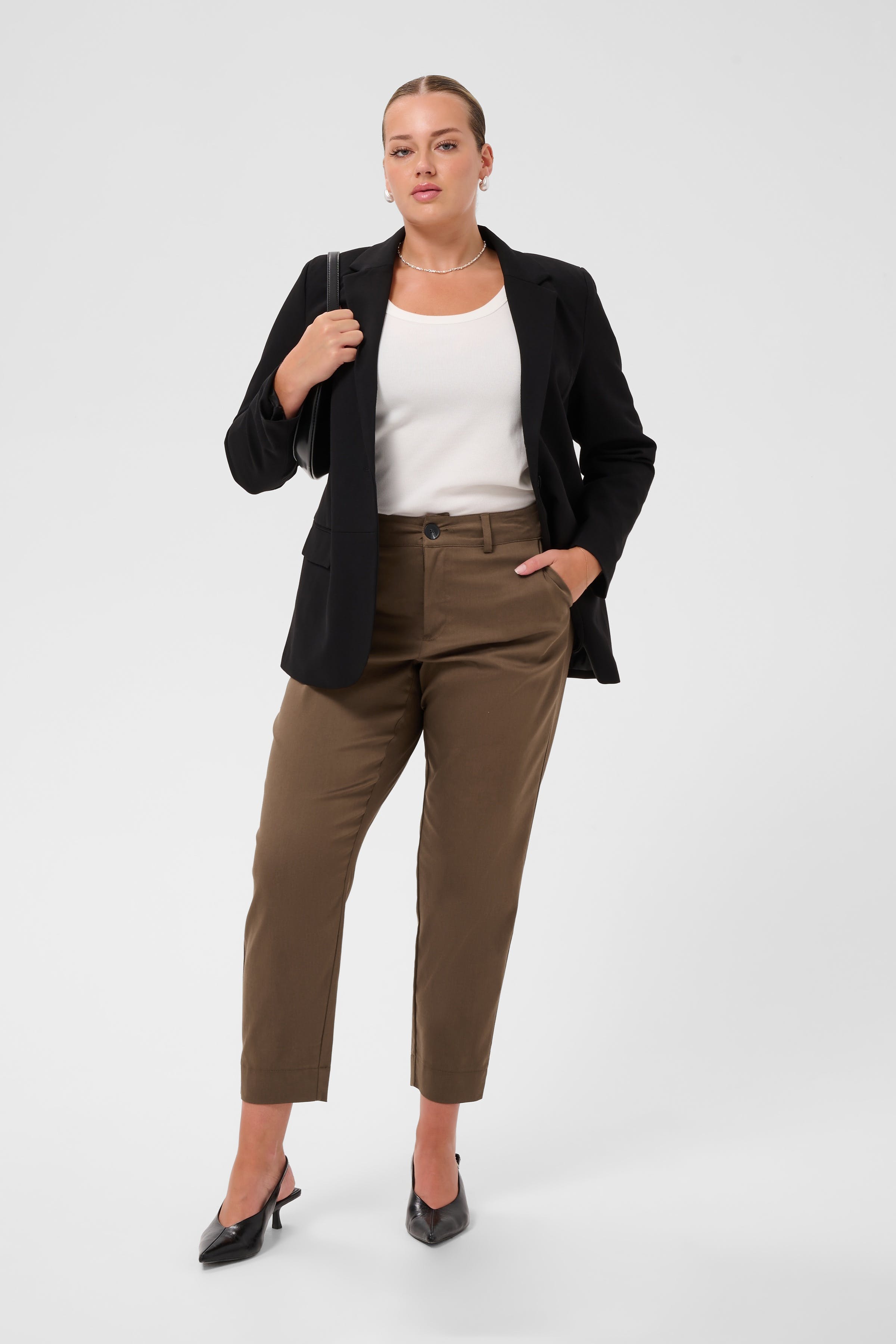KCleana Hose LOOKBOOK FRONT 10581546-191116