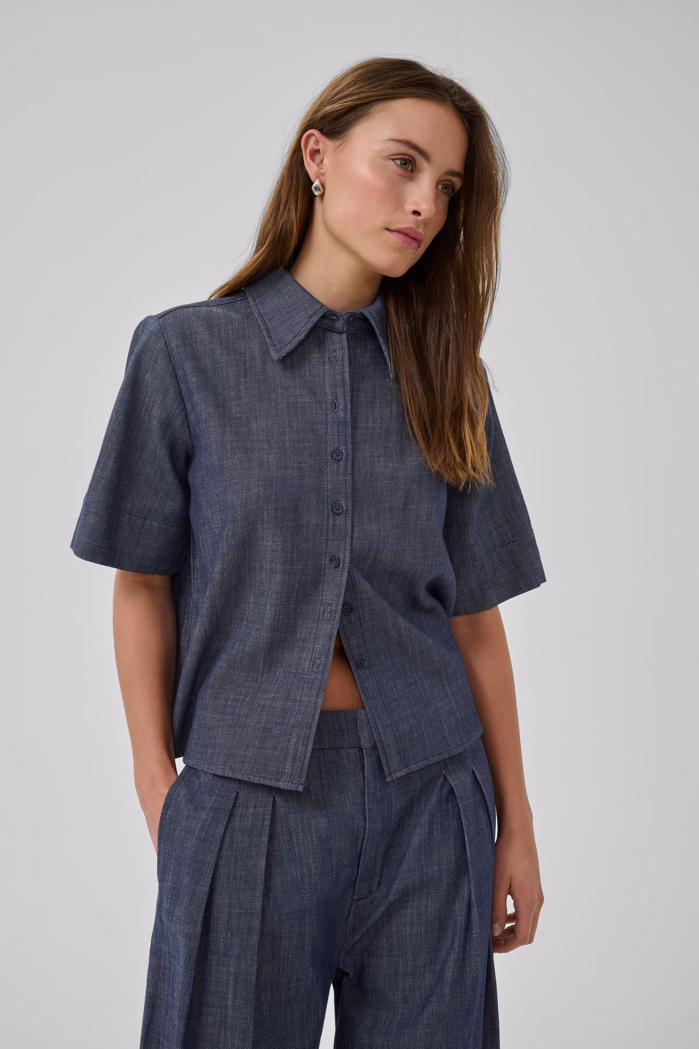 MWDazzie Shirt LOOKBOOK DETAIL 10705591-100061