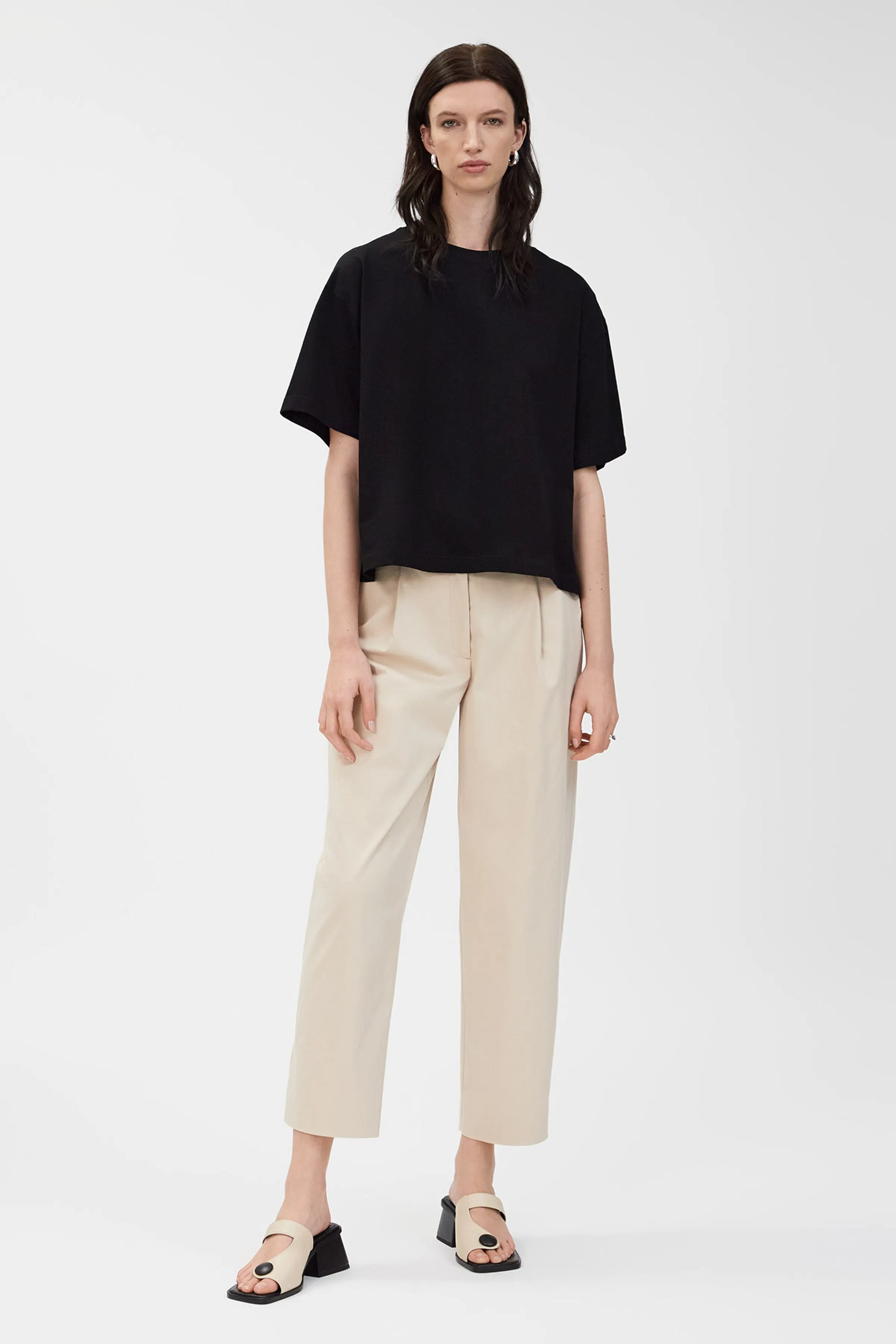 KYLA T-shirt LOOKBOOK FRONT 30600477-BK999