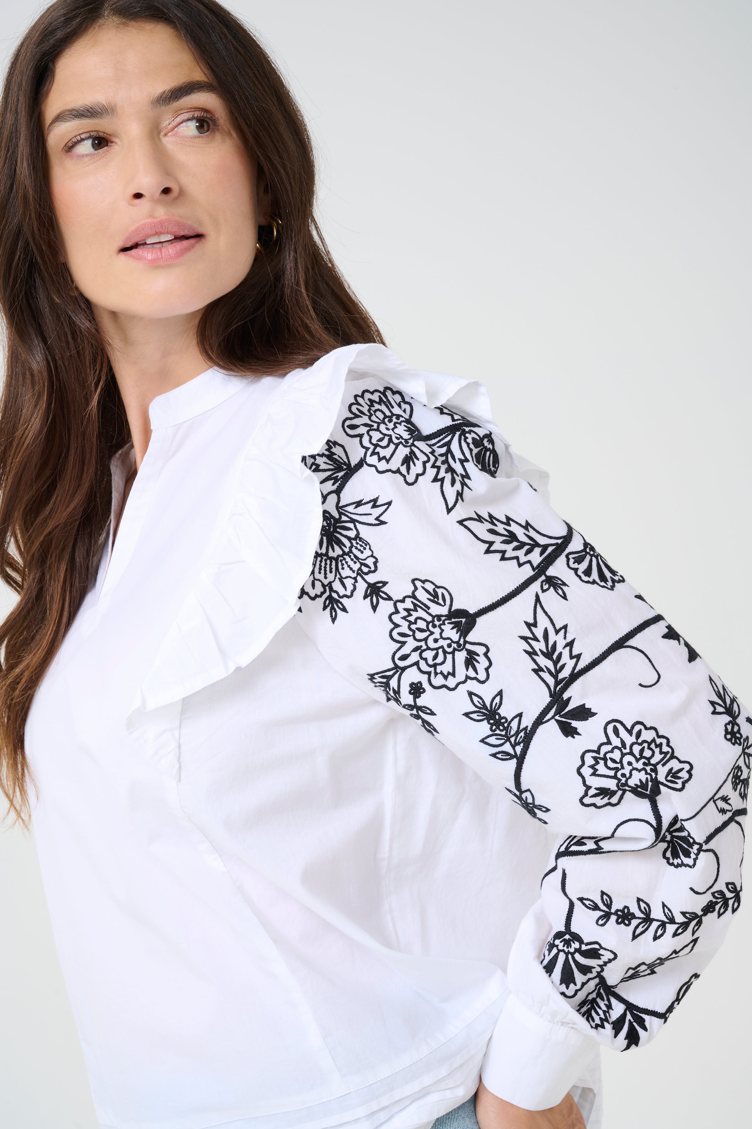 CRAlice Blus LOOKBOOK DETAIL 10613327-110602