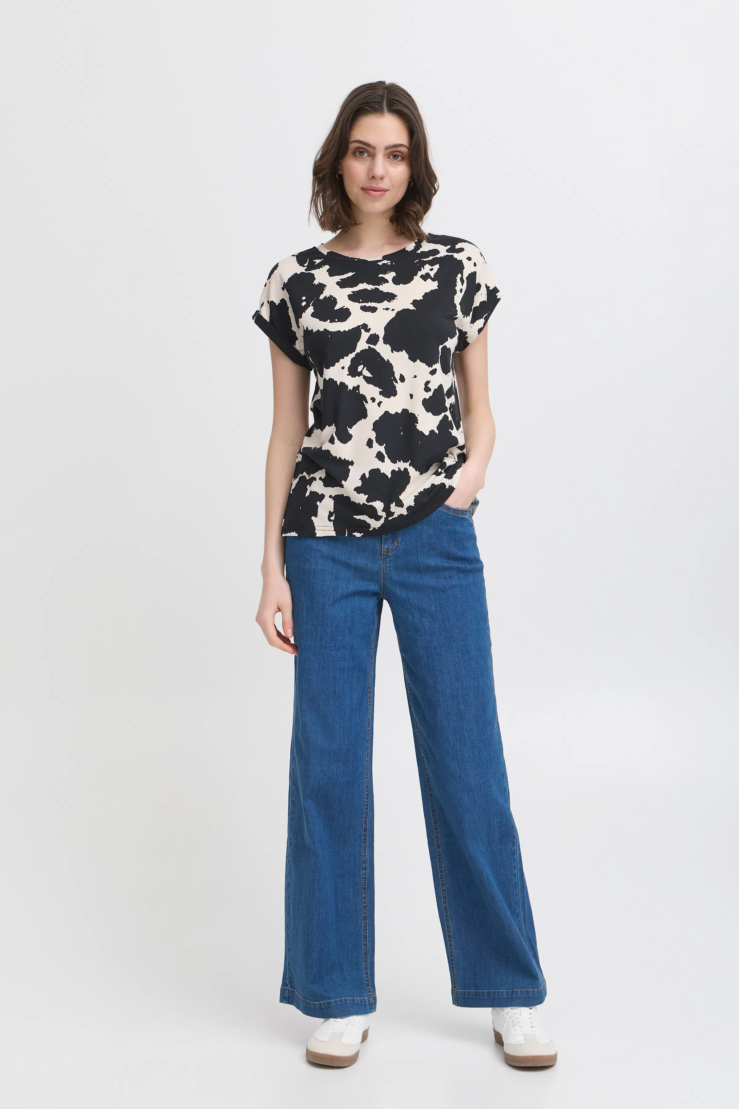 FRSEEN T-shirt LOOKBOOK FRONT 20610634-205444
