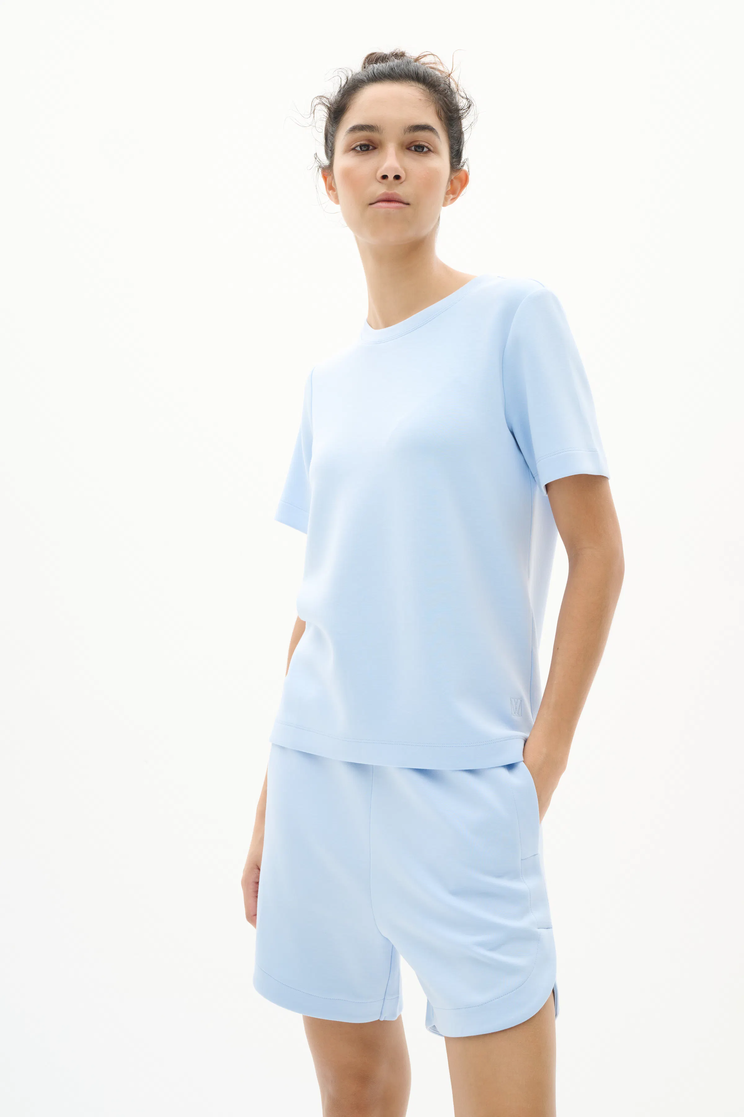 HenniehIW Shorts LOOKBOOK FRONT 30110370-154031