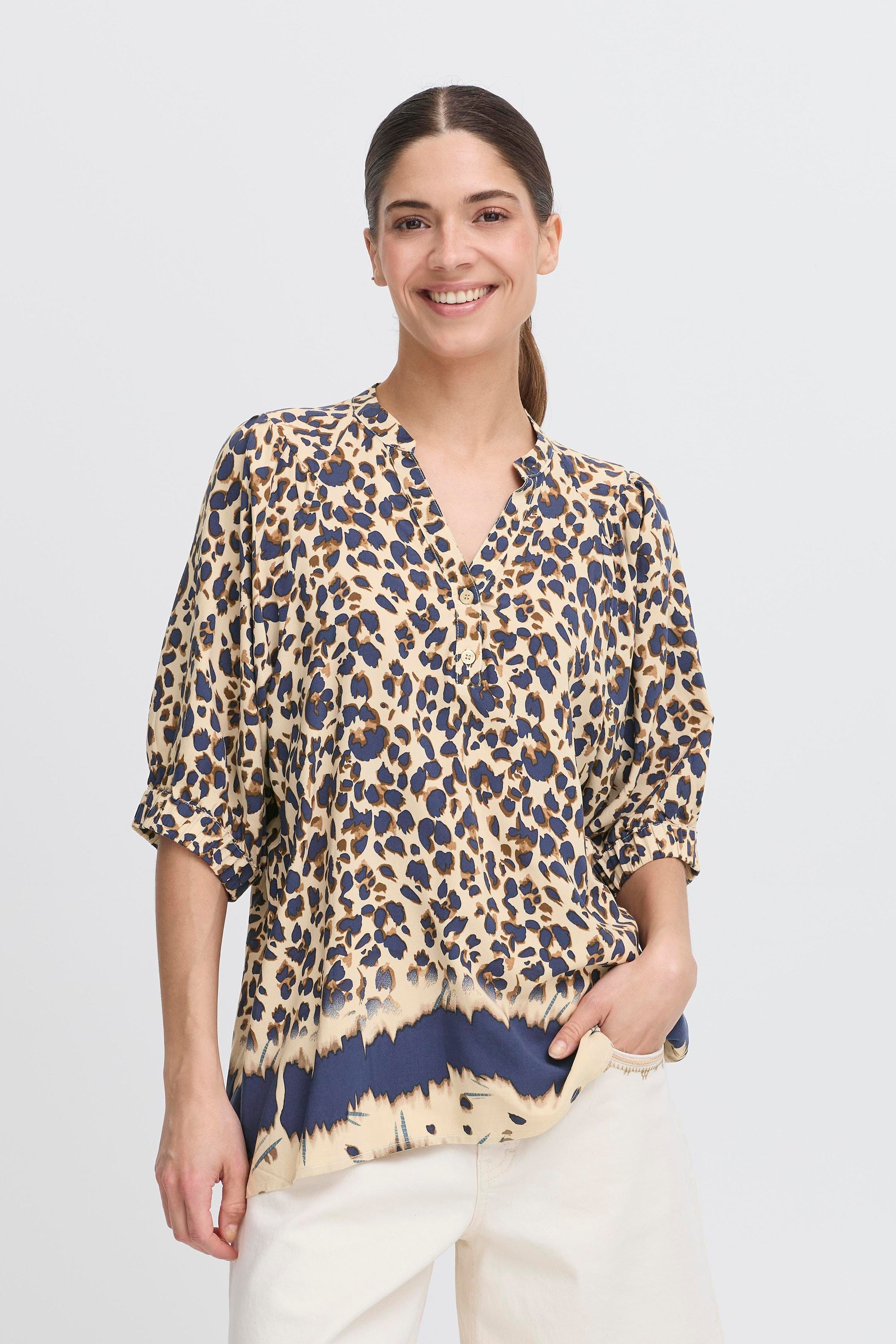 PZGLORIA Bluse LOOKBOOK FRONT 50208948-202010