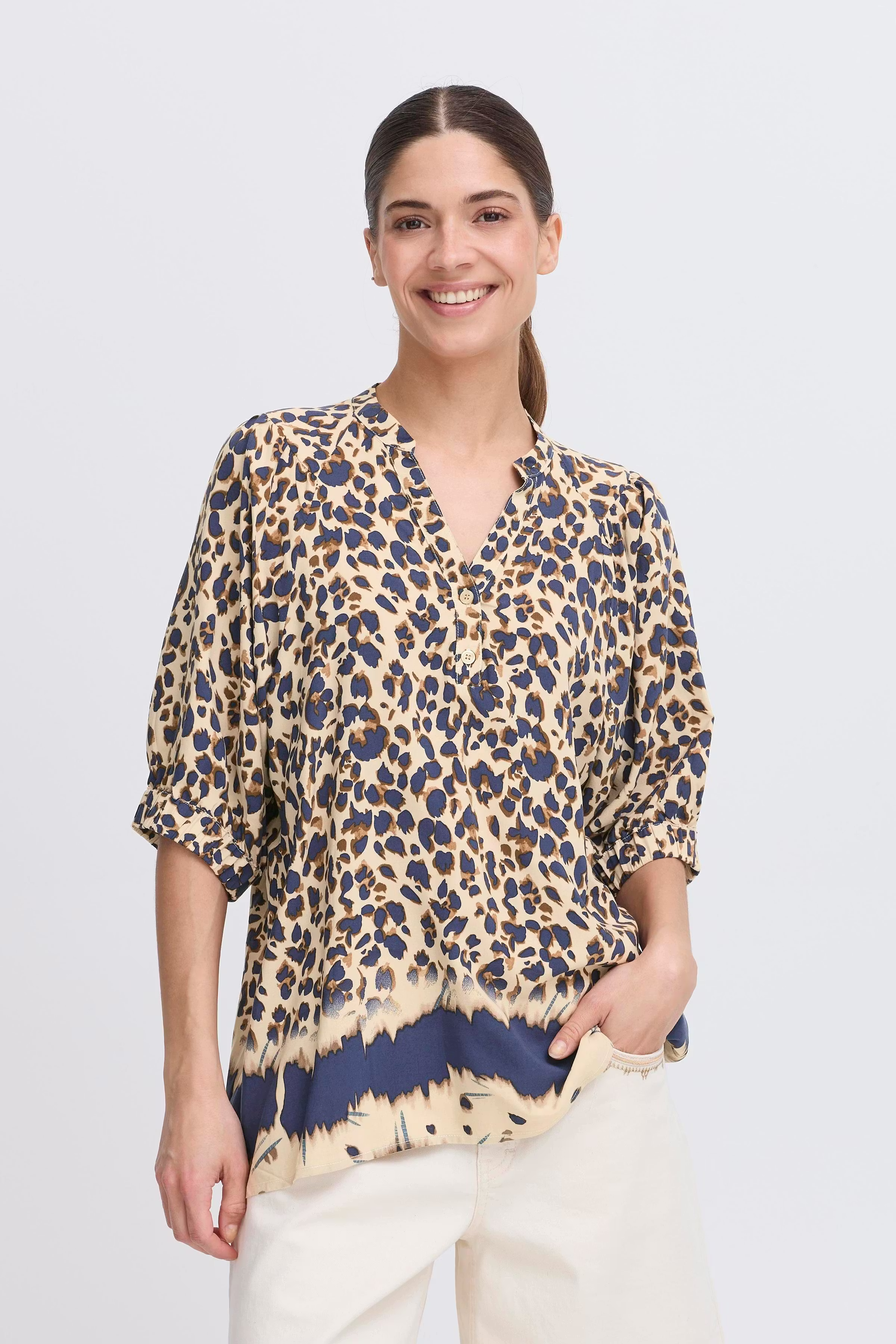 PZGLORIA Bluse LOOKBOOK FRONT 50208948-202010