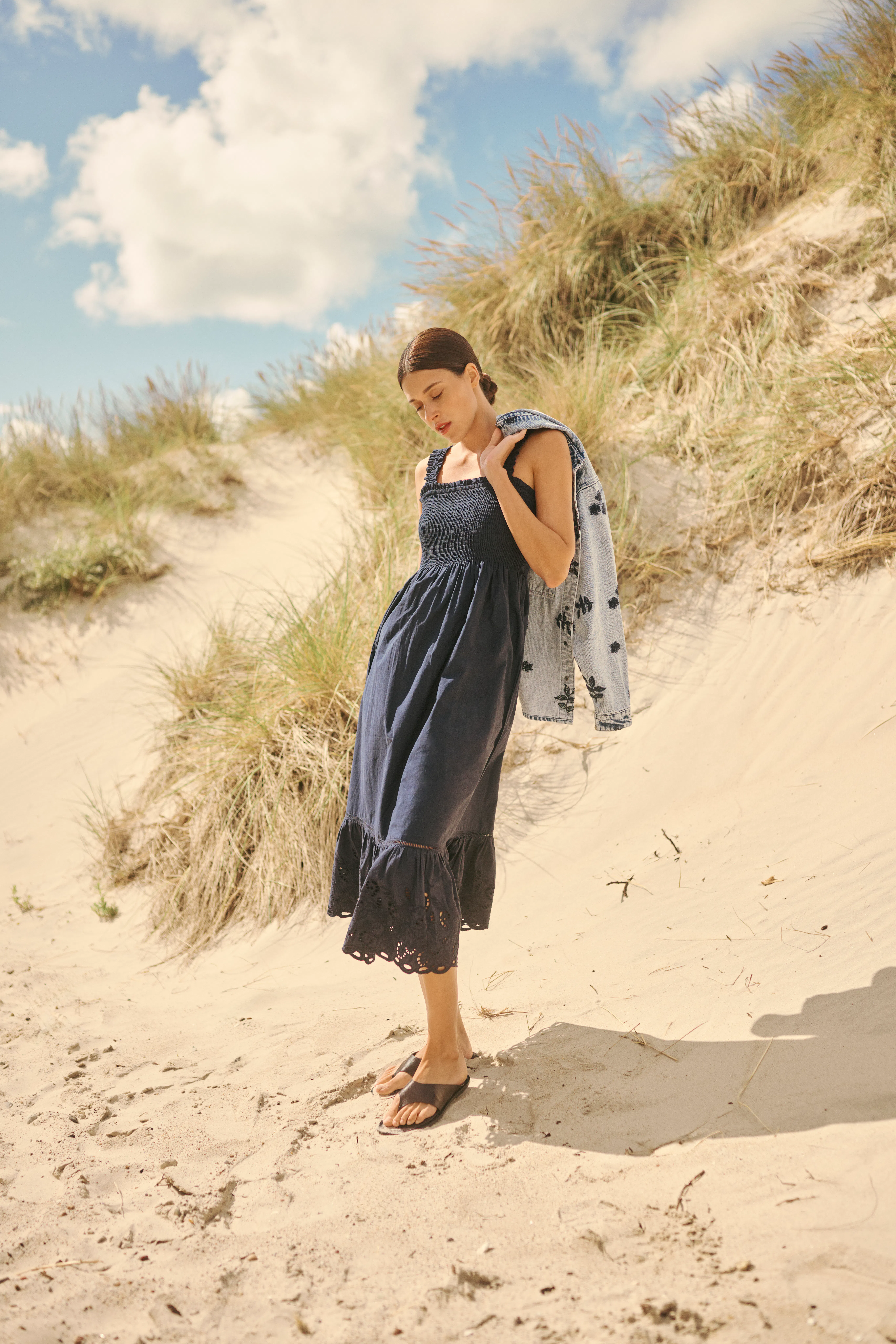 KAgertrud Kjole LOCATION NONE 10511627-194020