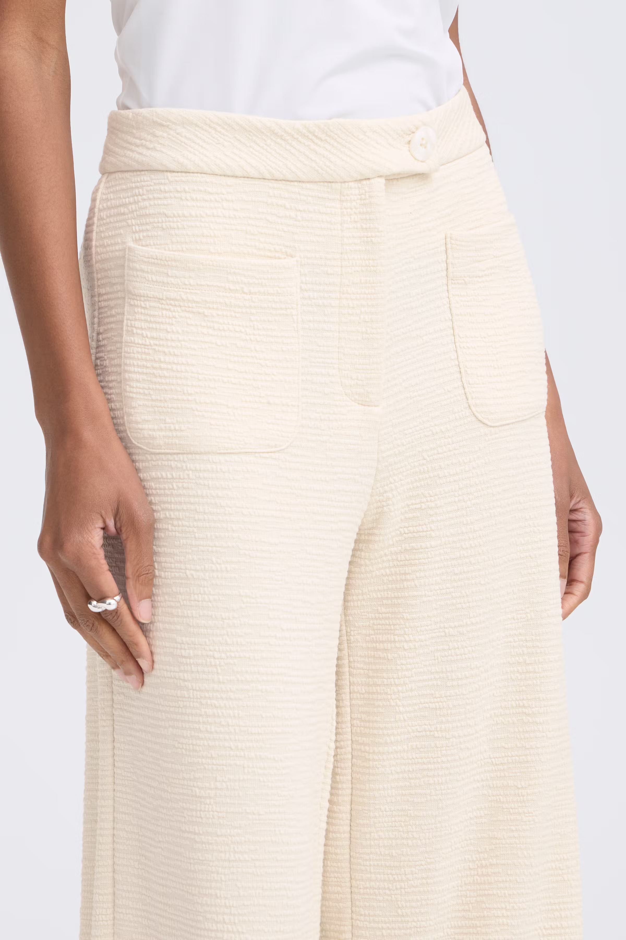 IHKATE Bukser LOOKBOOK DETAIL 20125614-124301