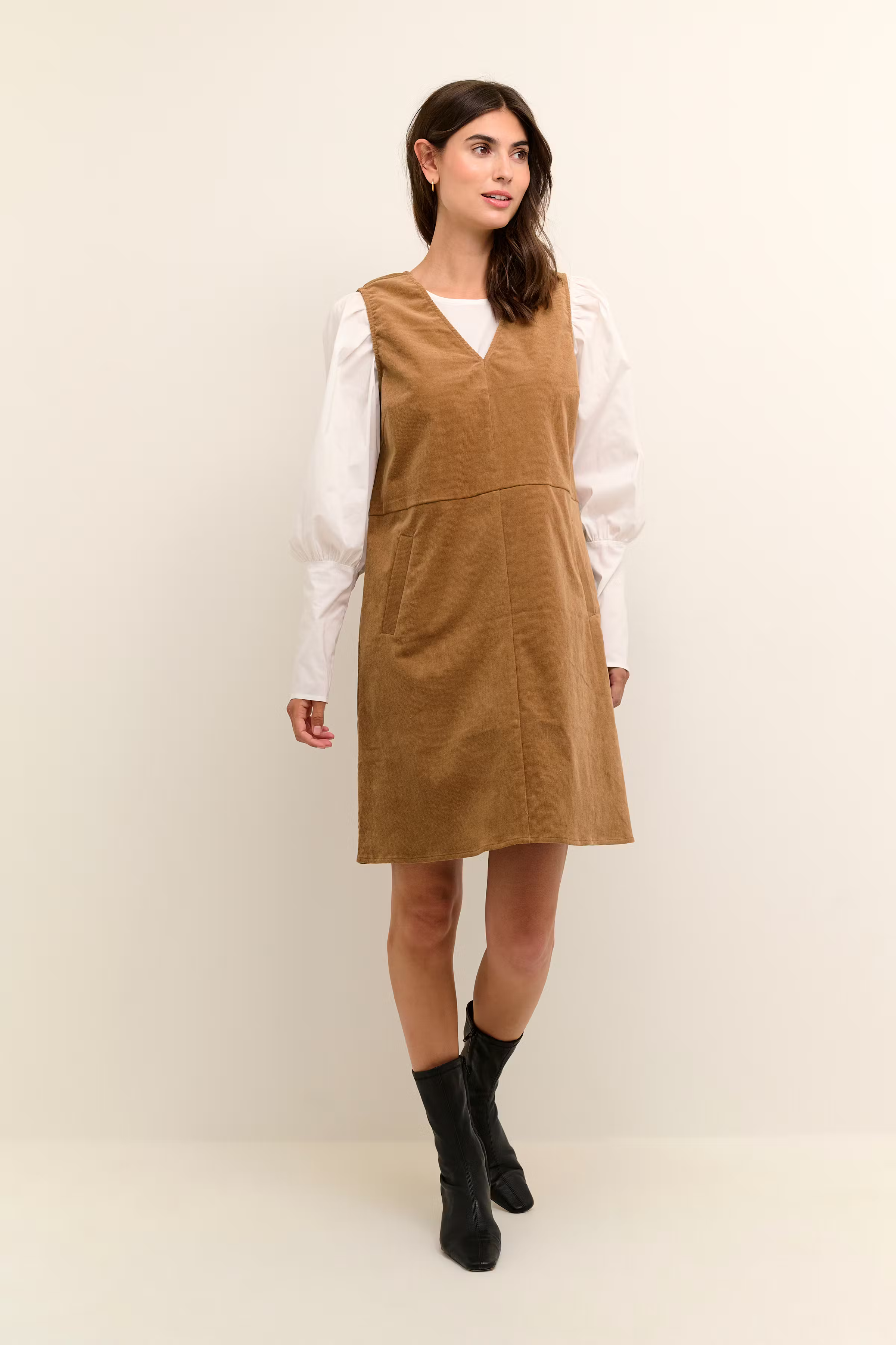 CUbalt Kjole LOOKBOOK FRONT 50109325-181030