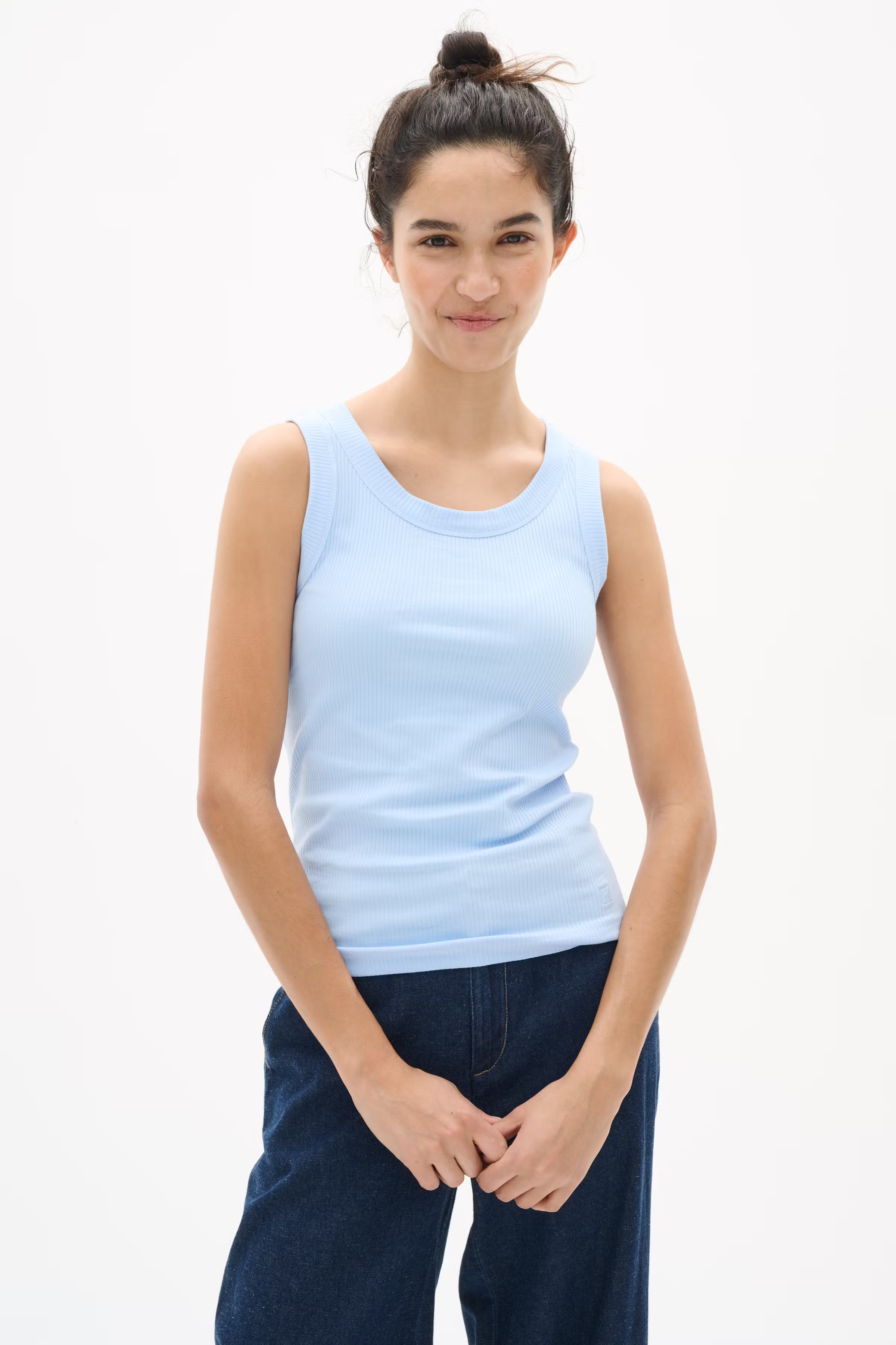 DagnaIW Top LOOKBOOK FRONT 30106466-154031