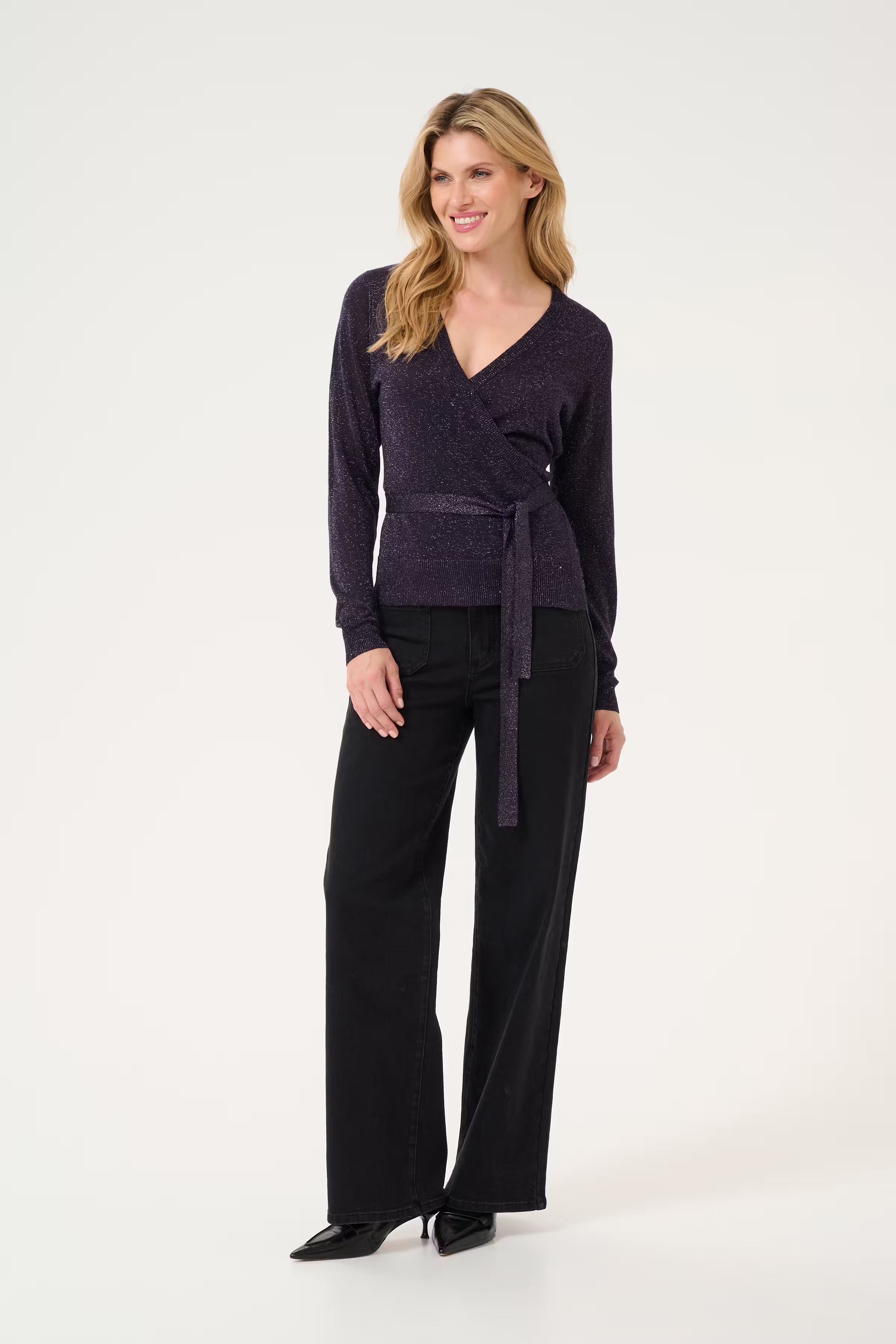 KAankra Glimmercardigan LOOKBOOK FRONT 10509742-106557