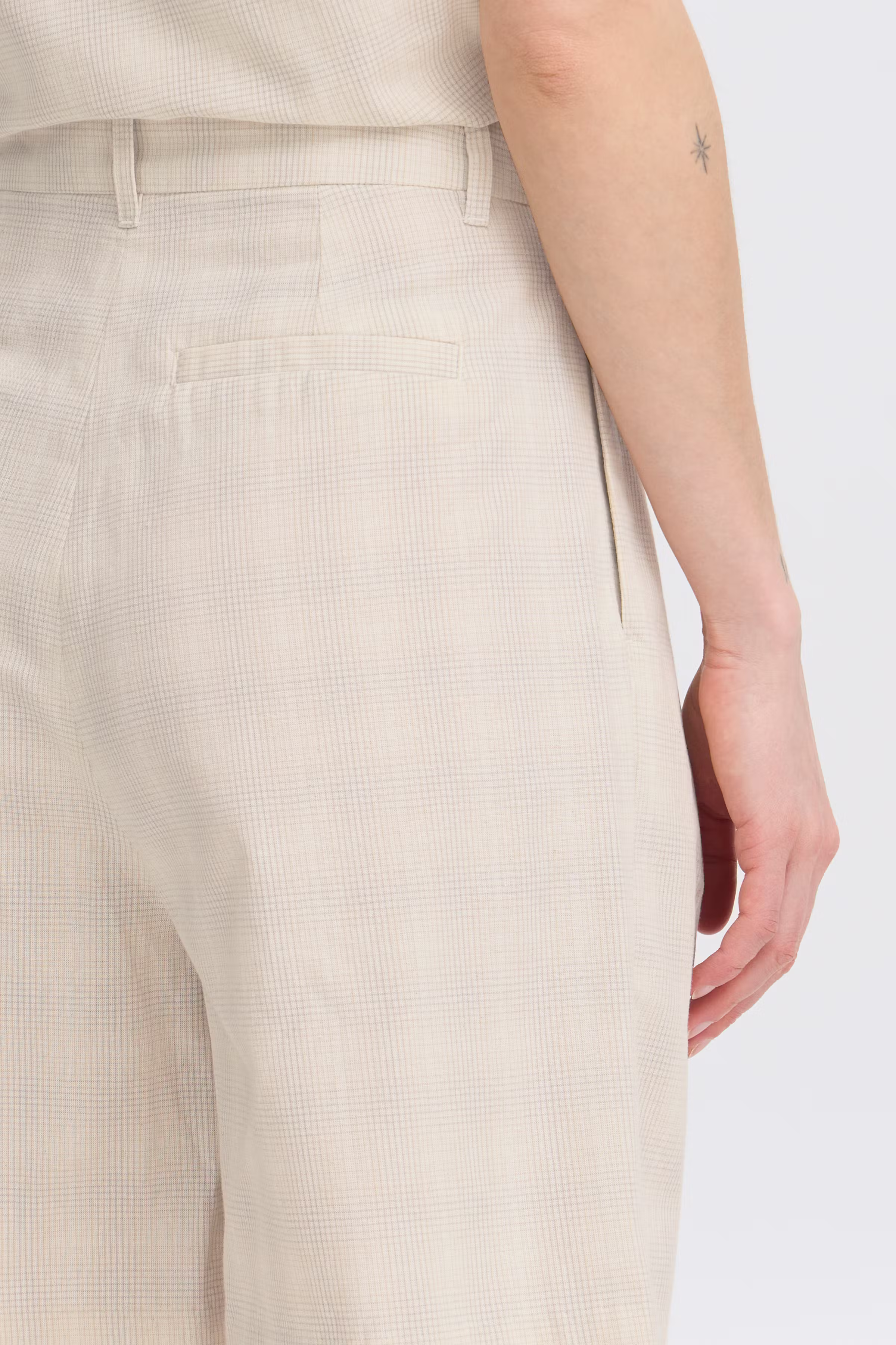 IHSAFFRON Shorts LOOKBOOK DETAIL 20123218-130905