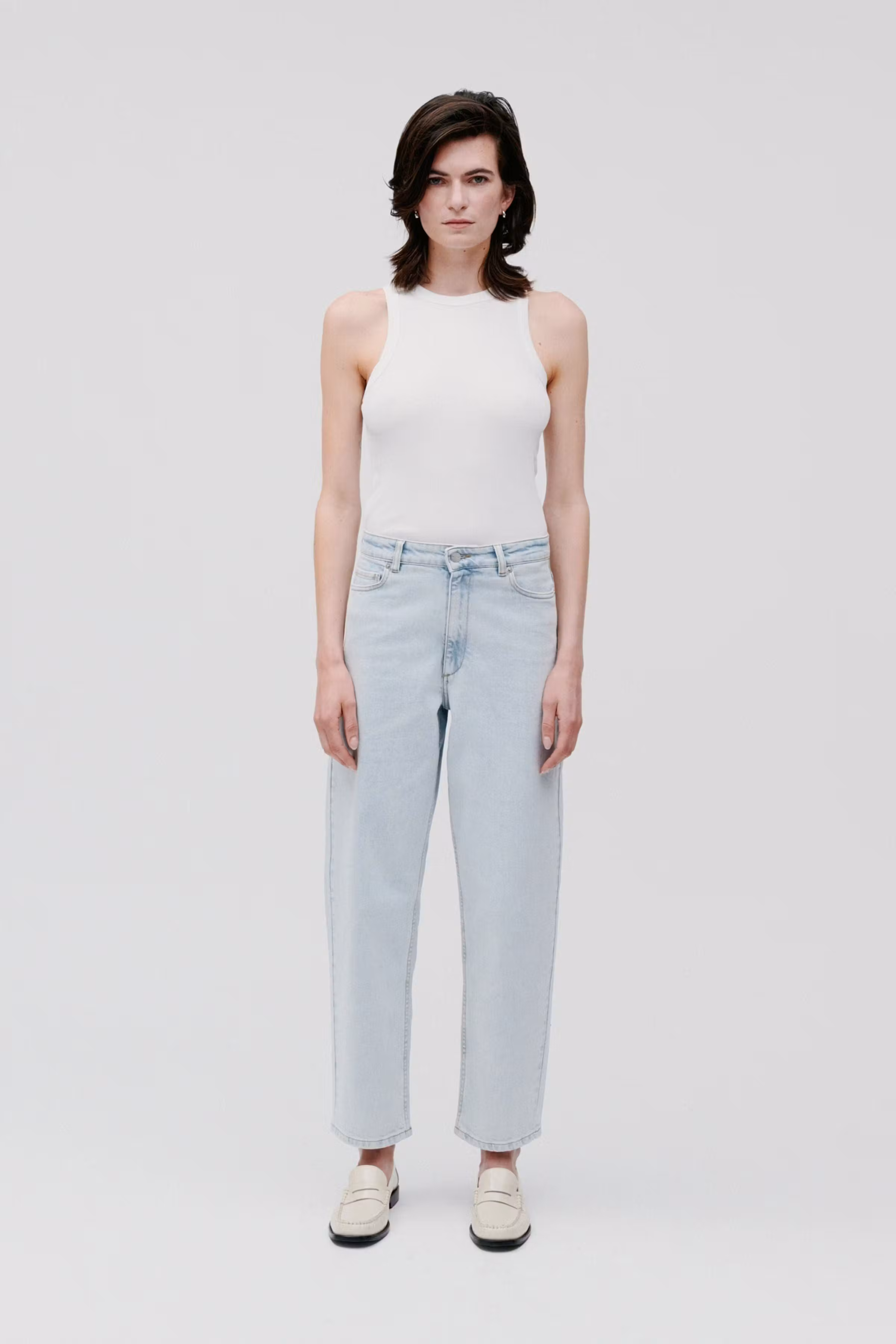 IOPETRA JEANS LOOKBOOK FRONT 30600612-BL806